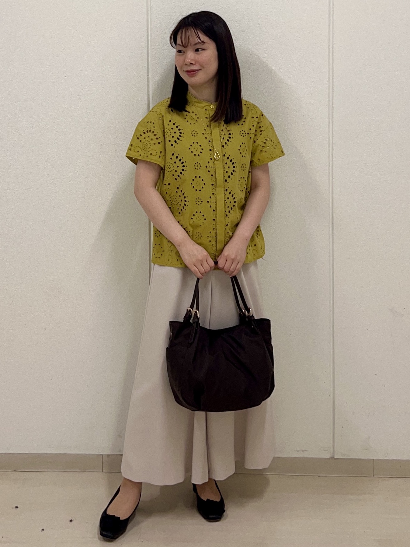 ゆうさんの「Reflect｜【通勤◎】カットワーク刺繍レース シャツブラウス」を使ったコーディネート