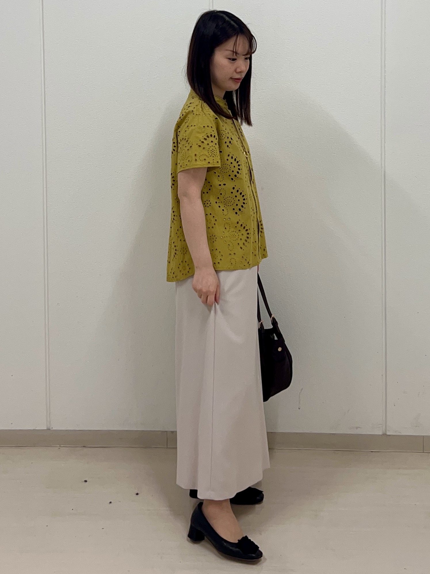 ゆうさんの「Reflect｜【通勤◎】カットワーク刺繍レース シャツブラウス」を使ったコーディネート
