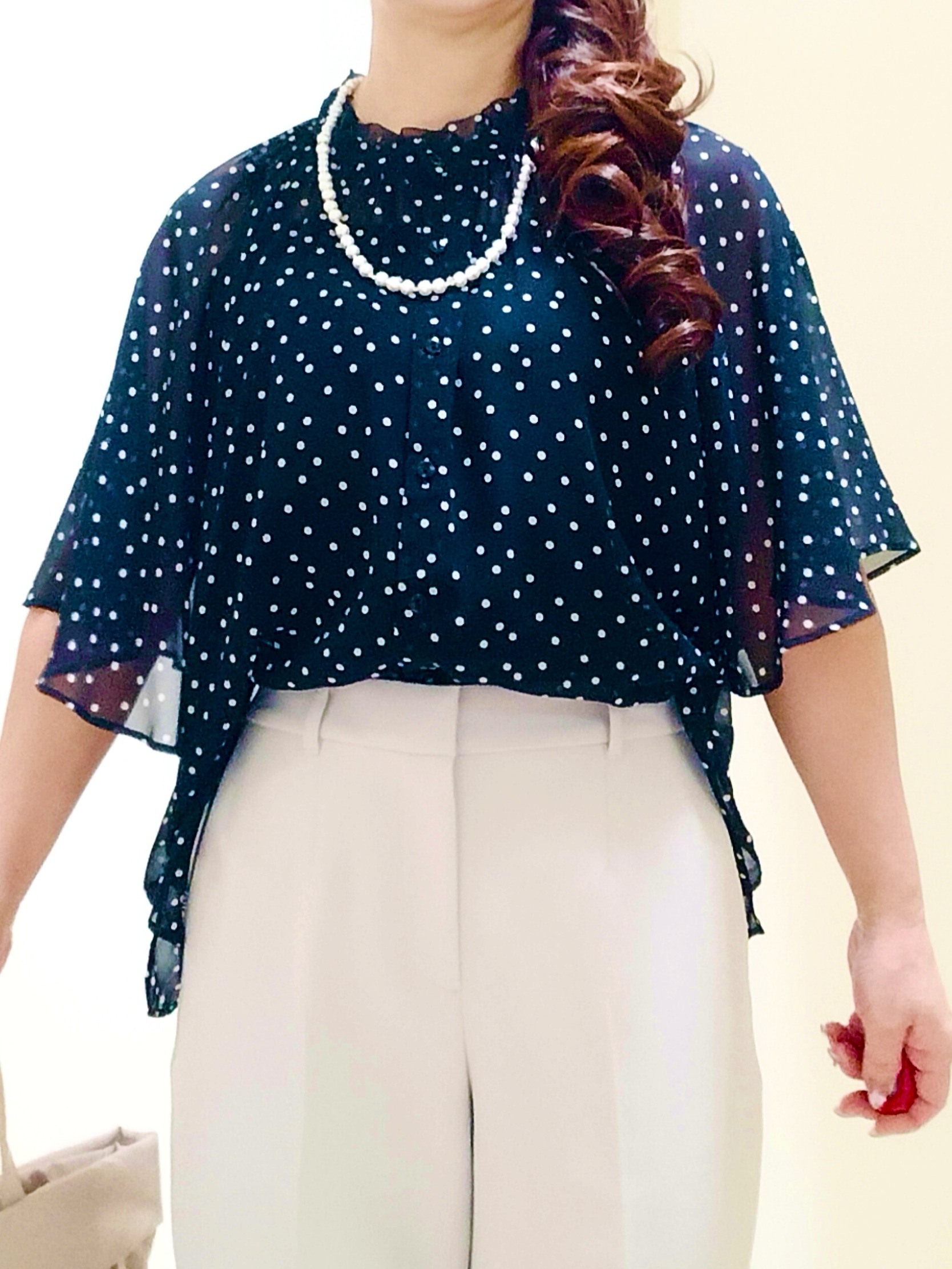 花さんの「Reflect｜【セットアップ／手洗い可】ドット柄シアーブラウス」を使ったコーディネート