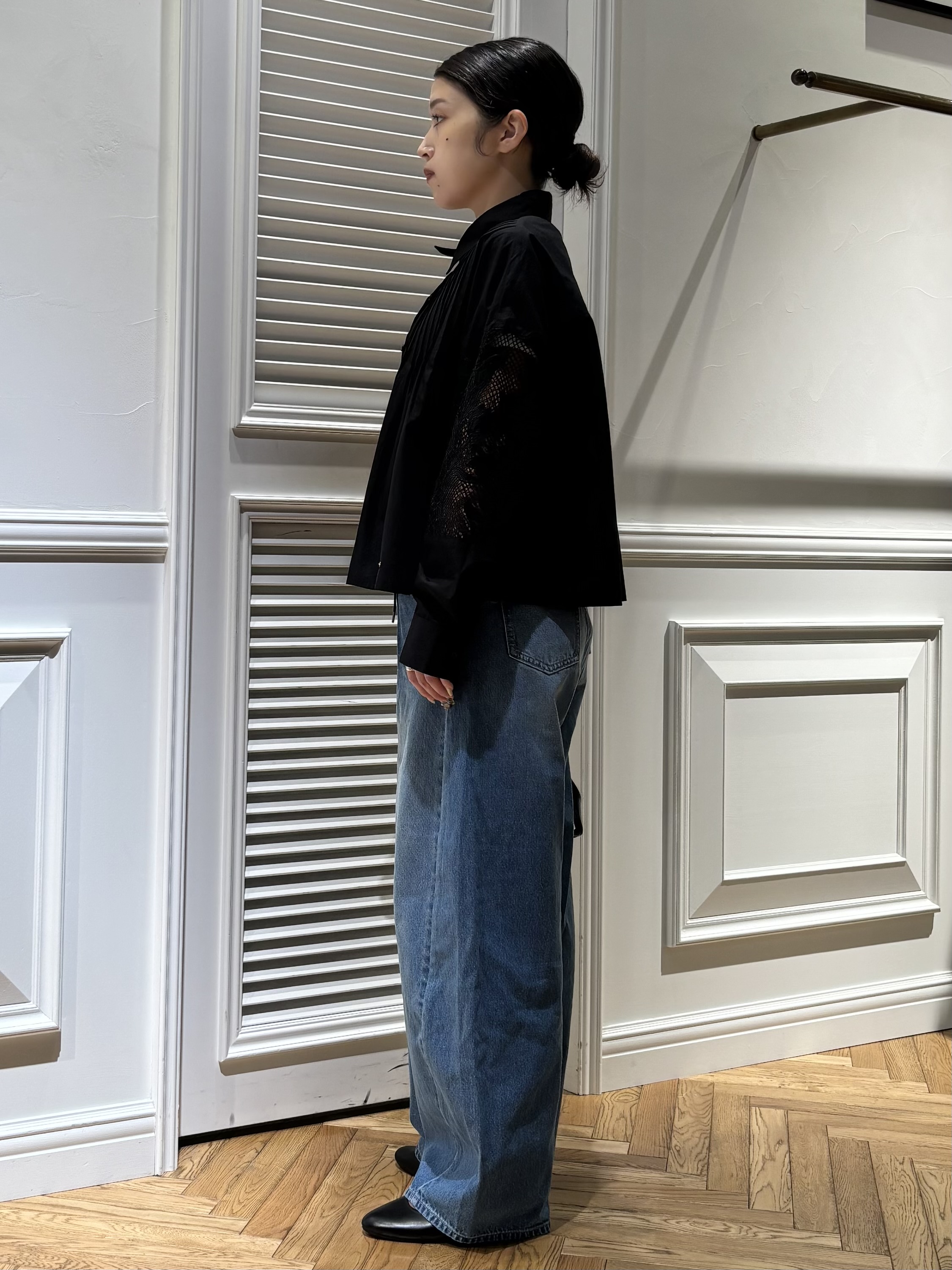 Mgmさんの「DRESSTERIOR｜【着映え】レーススリーブ ピンタック クロップドシャツ」を使ったコーディネート