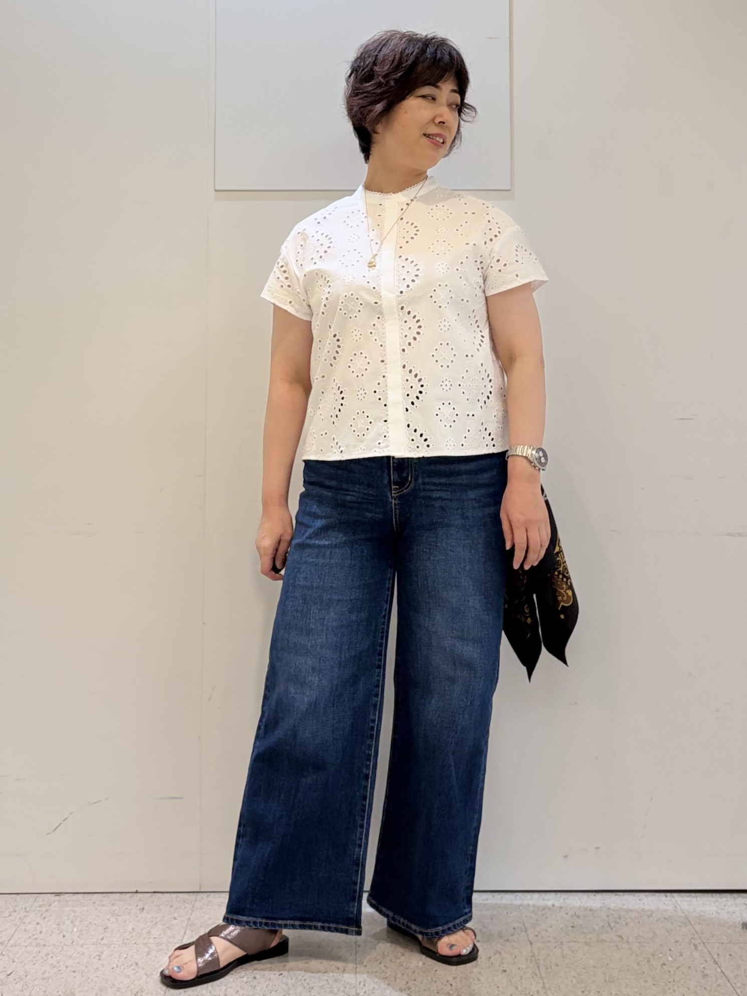 ヤスコさんの「Reflect｜【通勤◎】カットワーク刺繍レース シャツブラウス」を使ったコーディネート