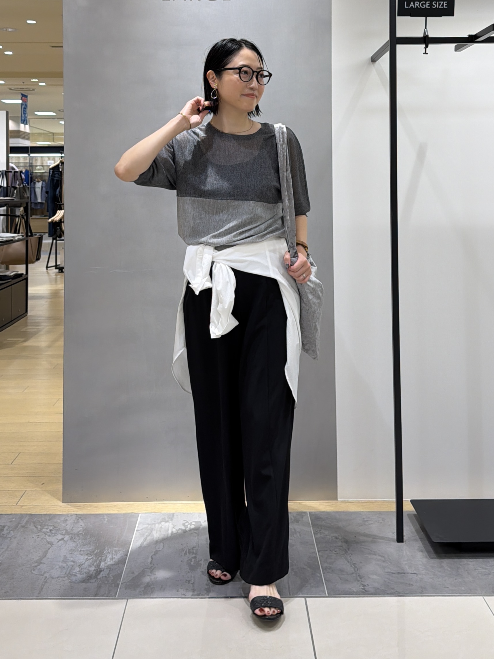 shihoさんの「INDIVI｜【体型カバー／洗える】シアードルマンニット」を使ったコーディネート