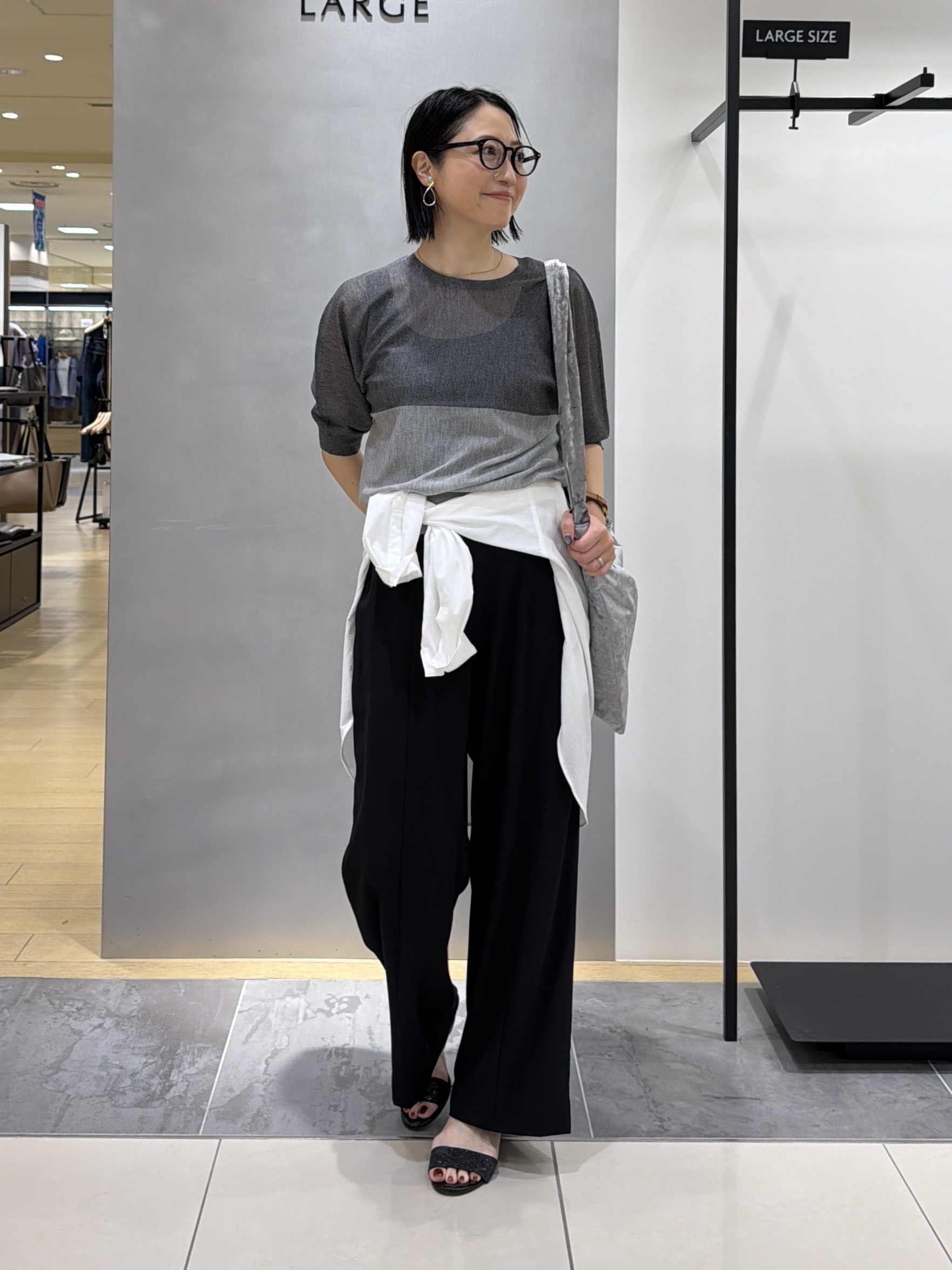 shihoさんの「INDIVI｜【体型カバー／洗える】シアードルマンニット」を使ったコーディネート