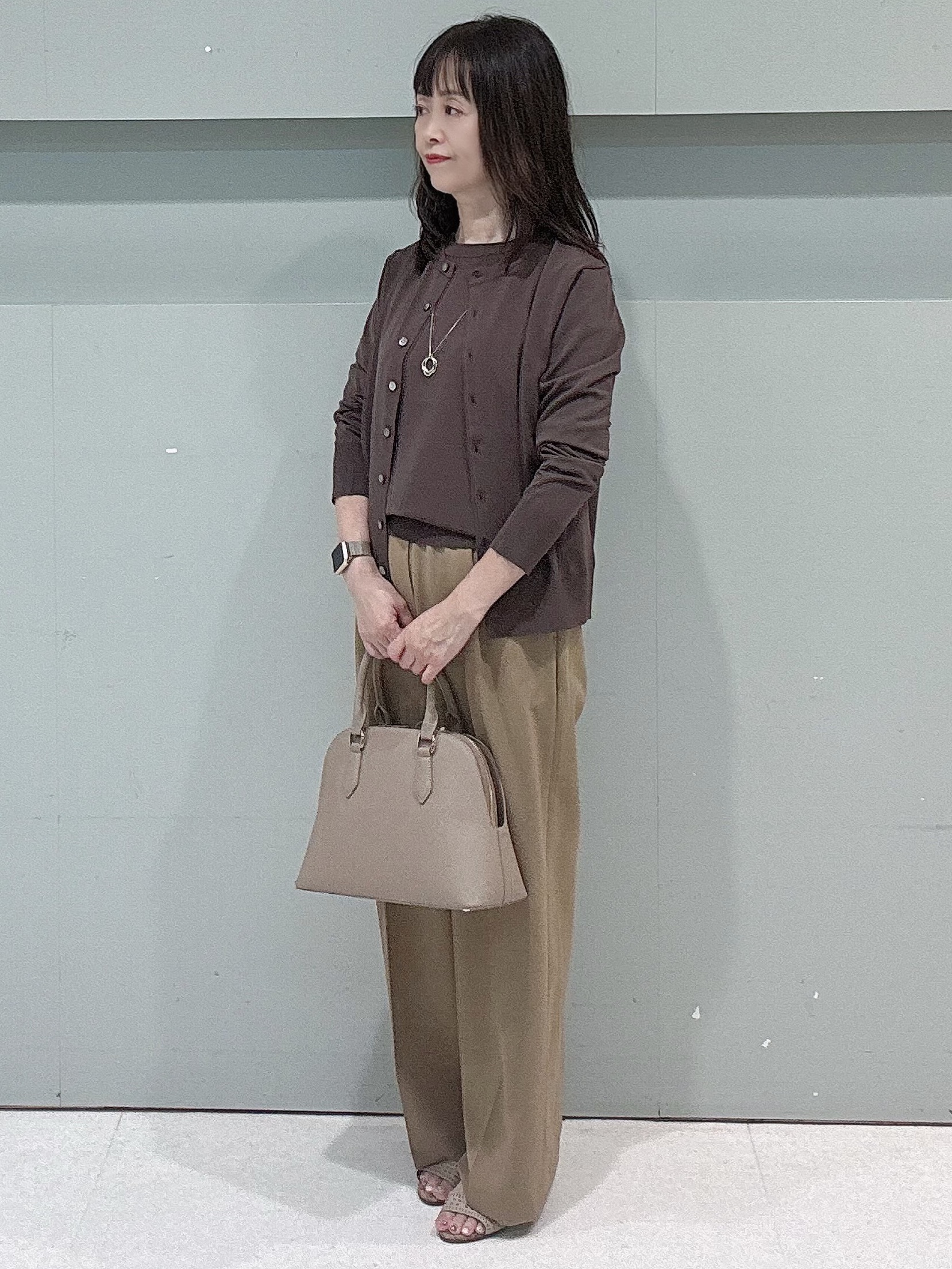 makiさんの「UNTITLED｜【アンサンブル可能】コンパクトニットカーディガン」を使ったコーディネート