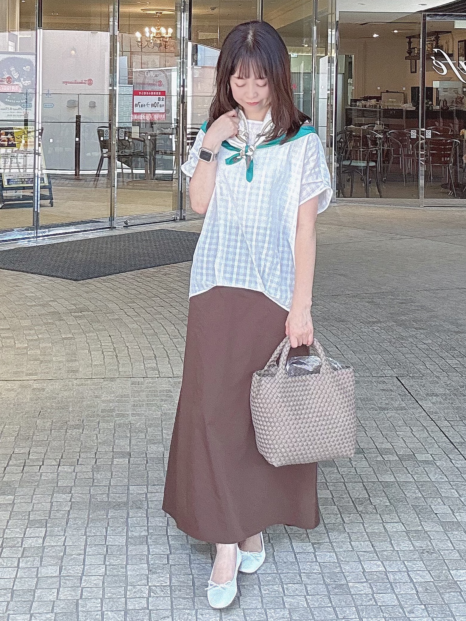 makiさんの「UNTITLED｜シアーチェックブラウス」を使ったコーディネート