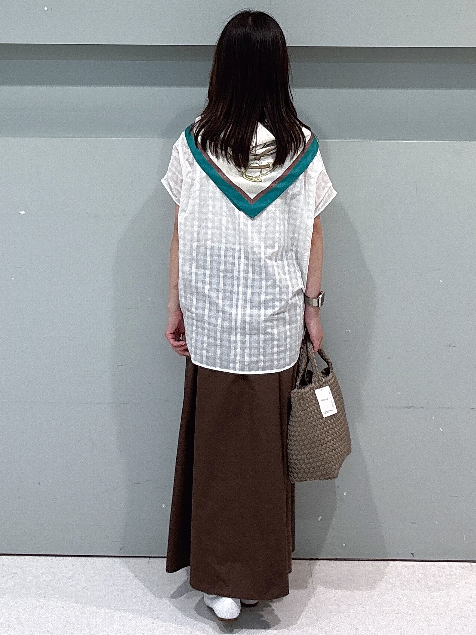 makiさんの「UNTITLED｜シアーチェックブラウス」を使ったコーディネート