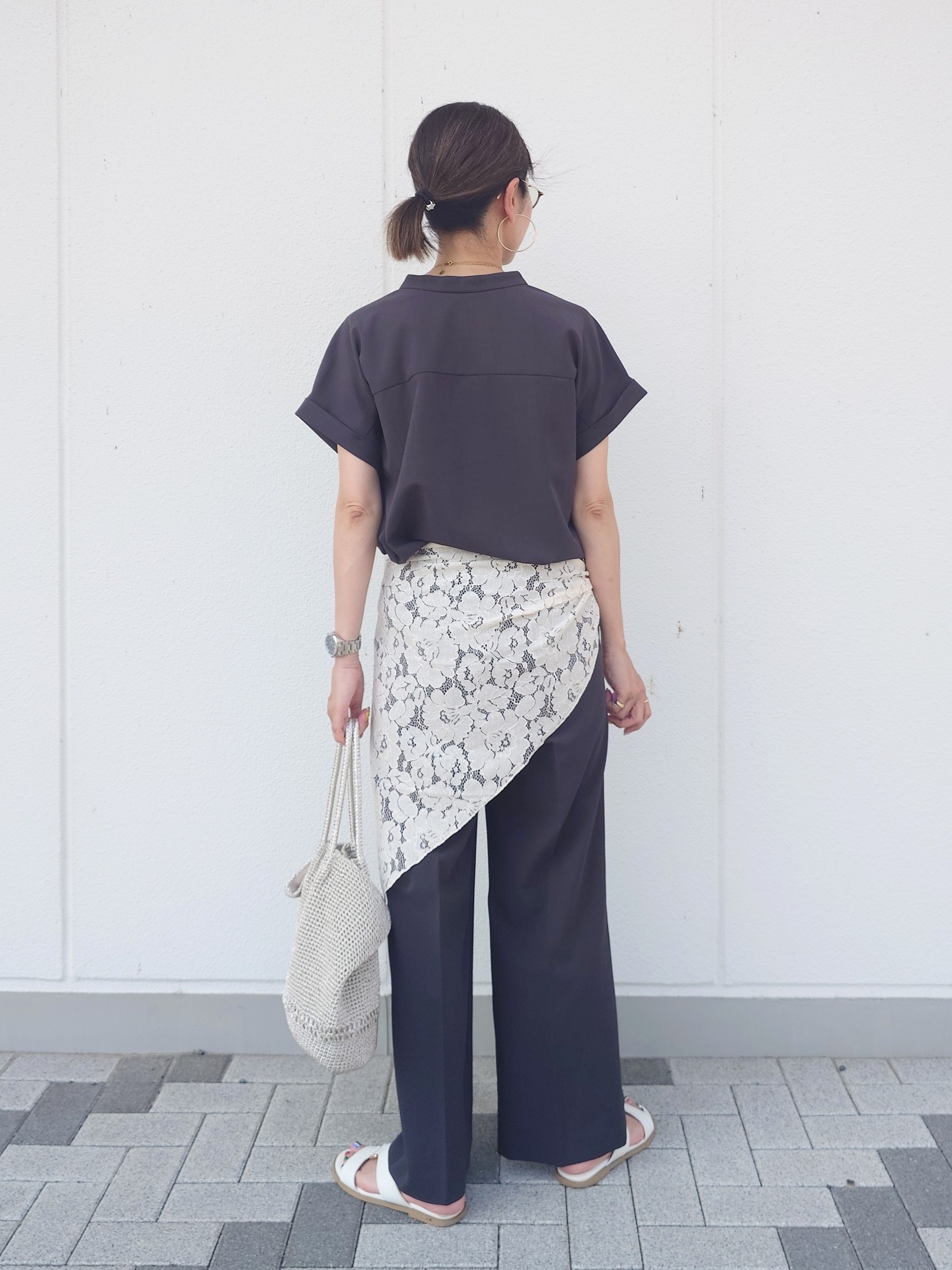 MUTSUKOさんの「UNTITLED｜【セットアップ可/通気性/UVカット】エアリークールブラウス」を使ったコーディネート