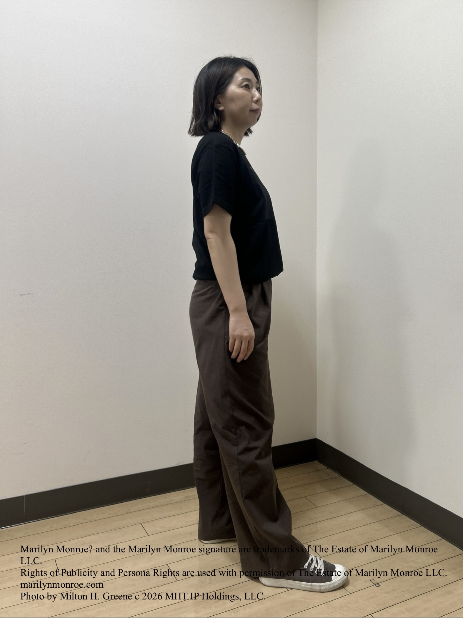 okaさんの「TAKEO KIKUCHI｜【別注】マリリン・モンロー/フォトTシャツ」を使ったコーディネート