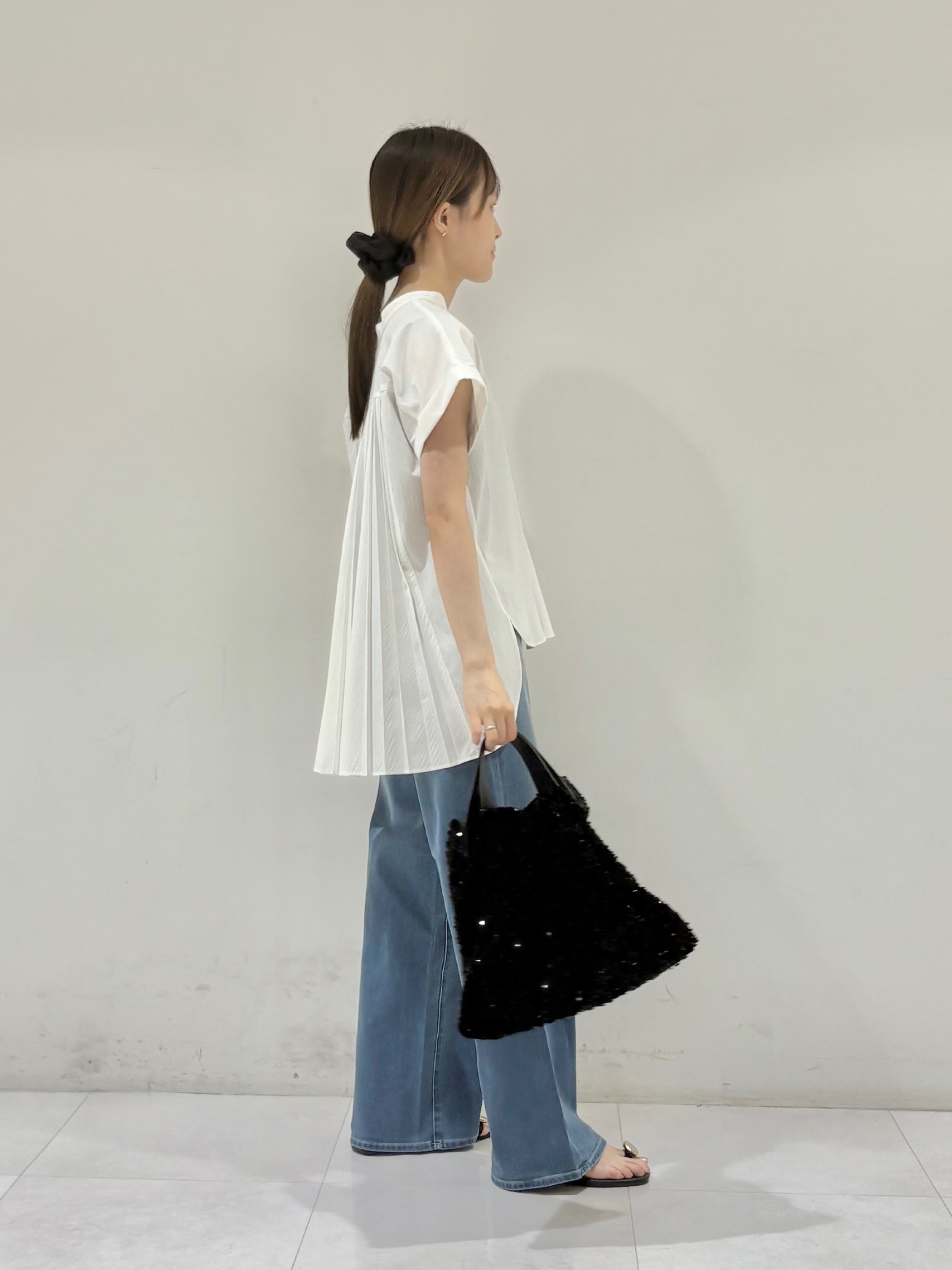 kyokaさんの「UNTITLED｜【吸水速乾/接触冷感】バックプリーツデザインブラウス」を使ったコーディネート