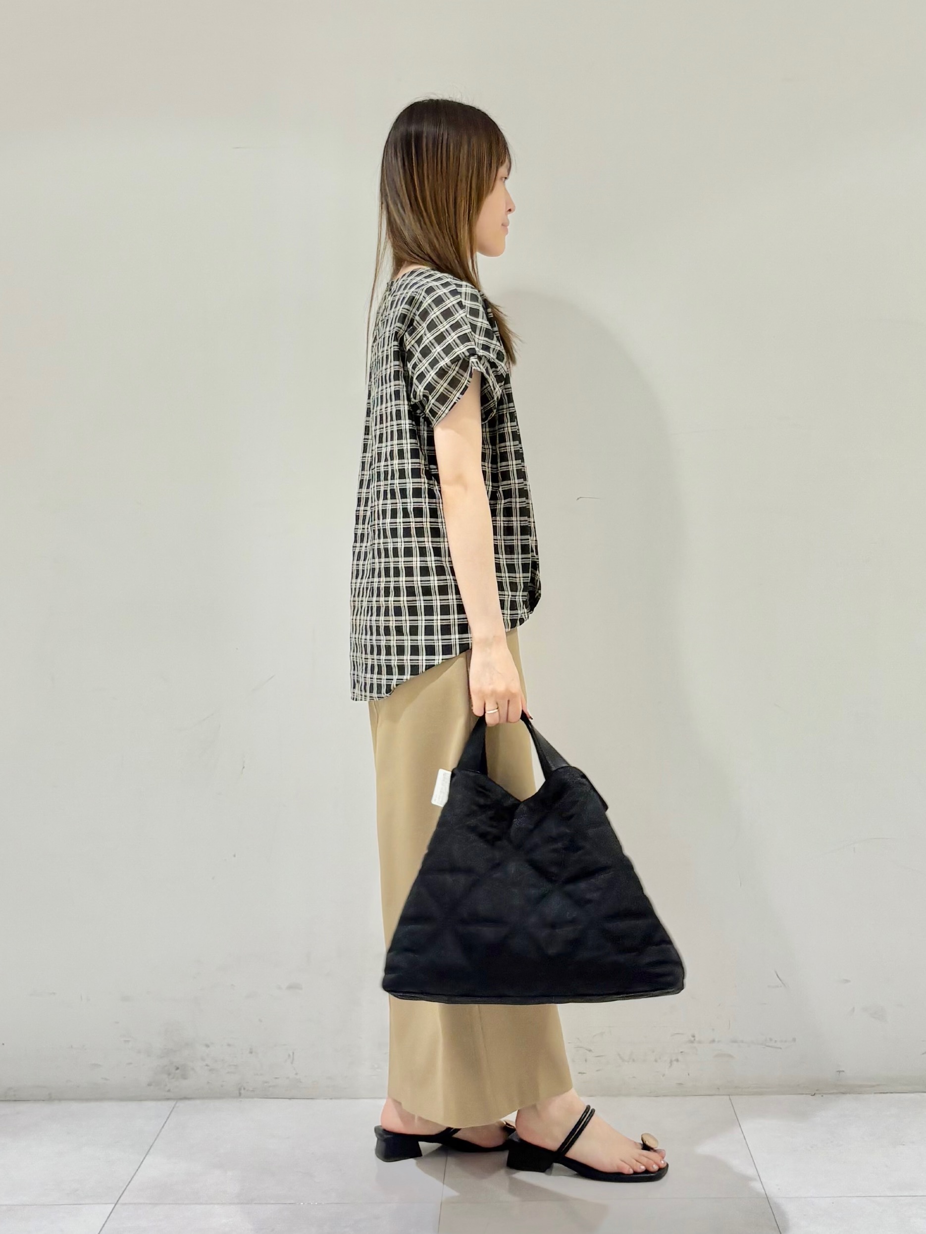 kyokaさんの「UNTITLED｜シアーチェックブラウス」を使ったコーディネート