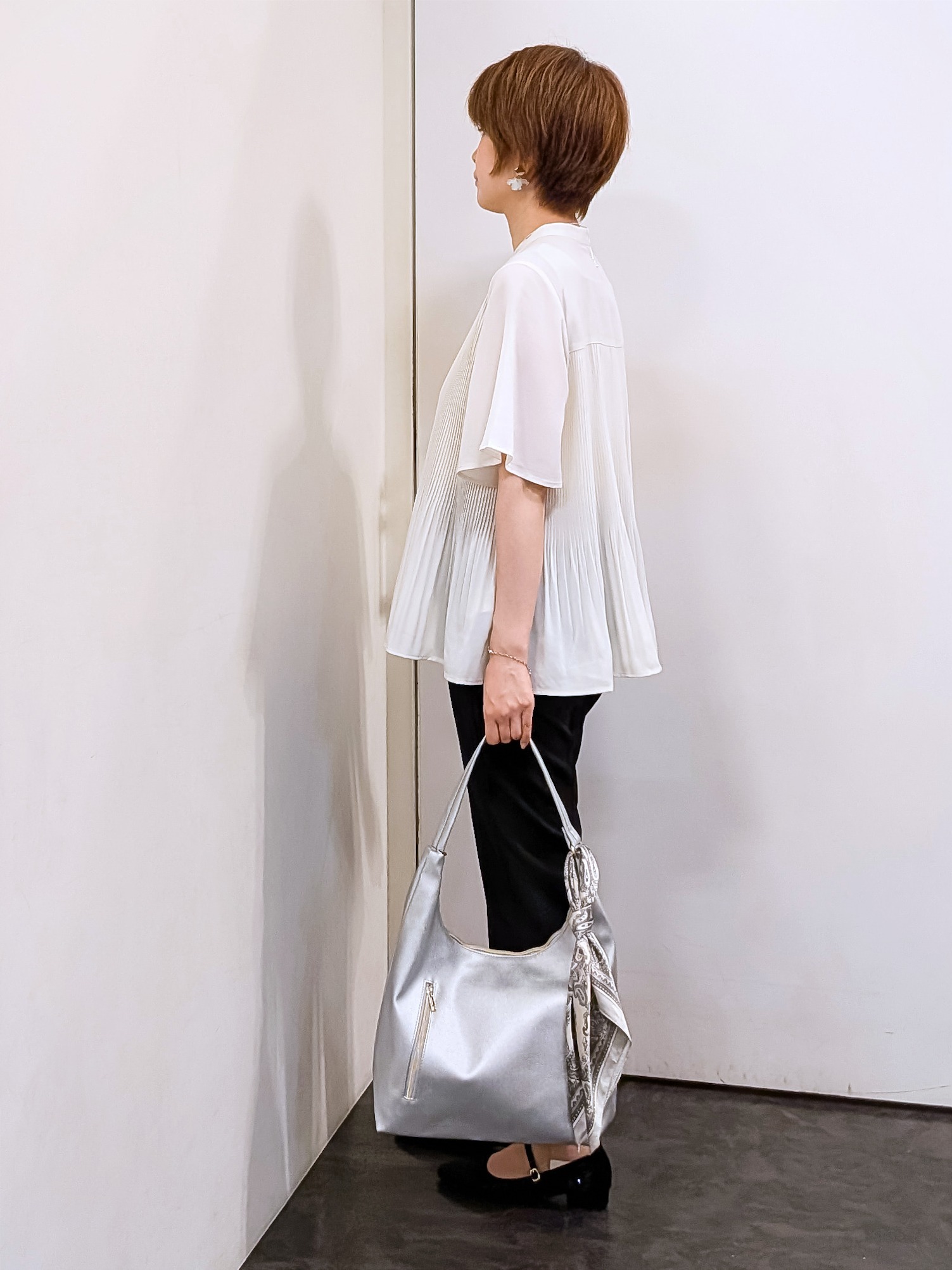 やまちゃんさんの「grove｜【体系カバー◎】大人フェミニン消しプリーツブラウス」を使ったコーディネート