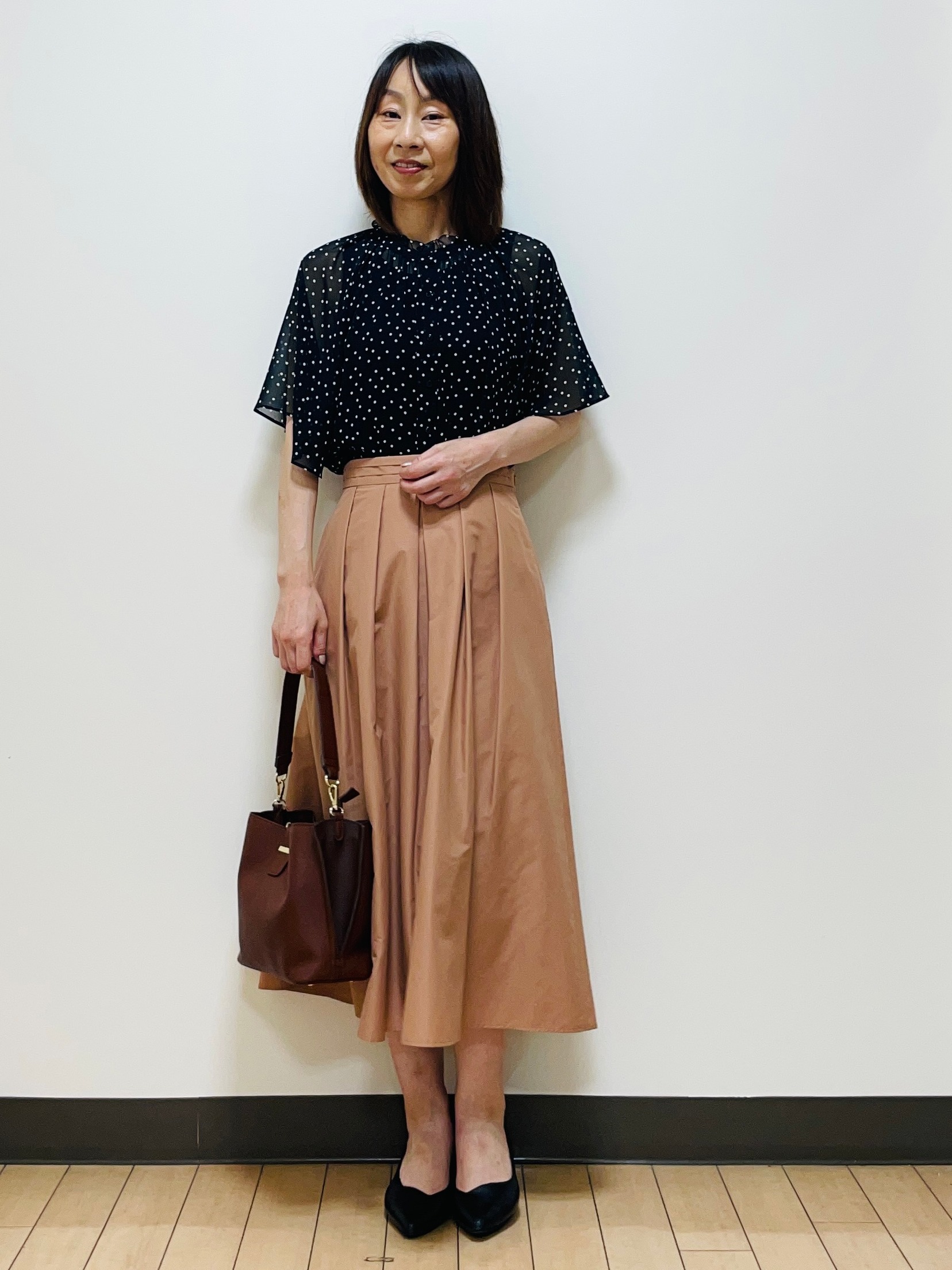 Riiさんの「Reflect｜【セットアップ／手洗い可】ドット柄シアーブラウス」を使ったコーディネート