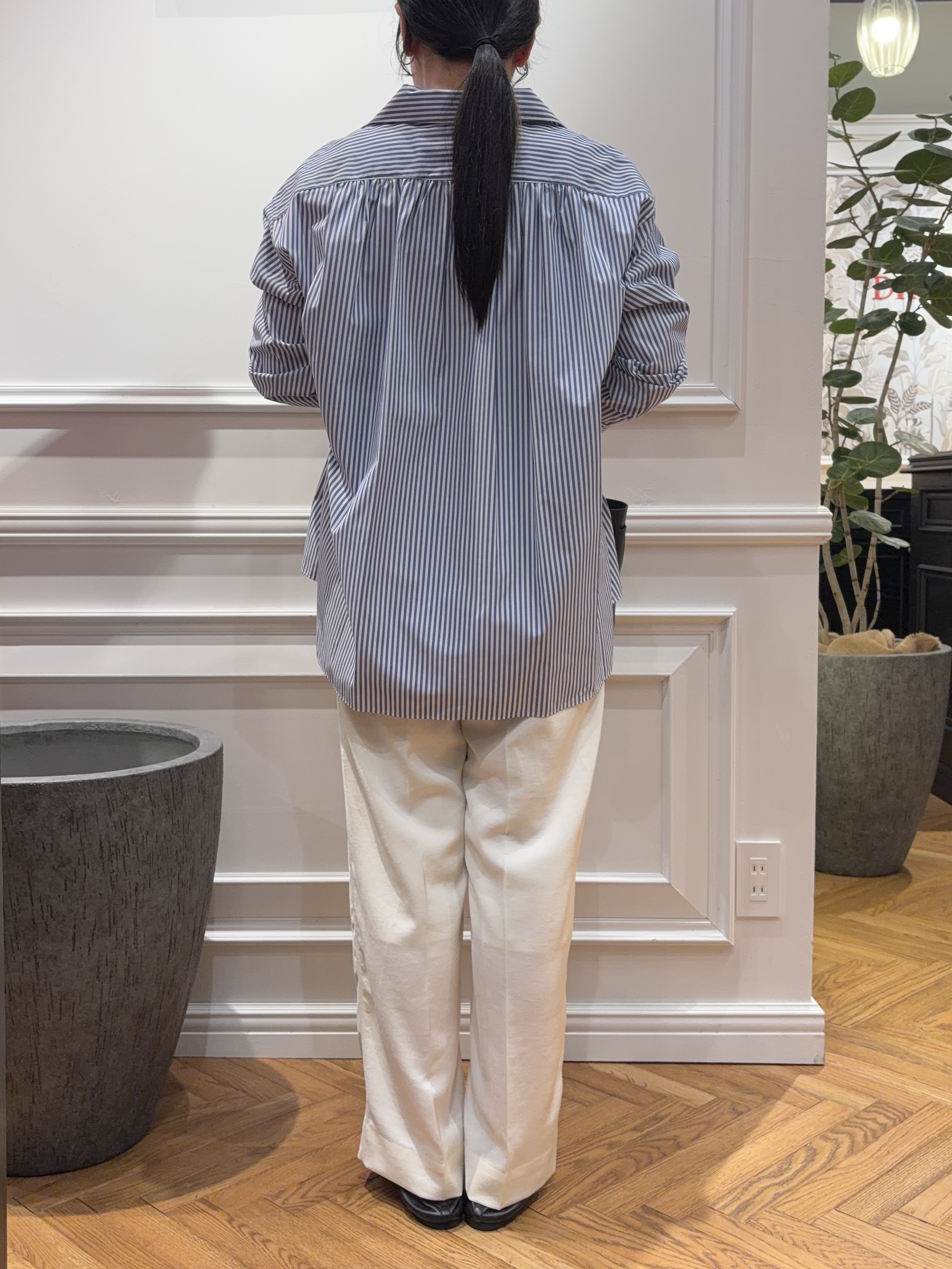 SAKAIさんの「DRESSTERIOR｜【接触冷感/UVカット/着回し】スキッパーブラウス」を使ったコーディネート