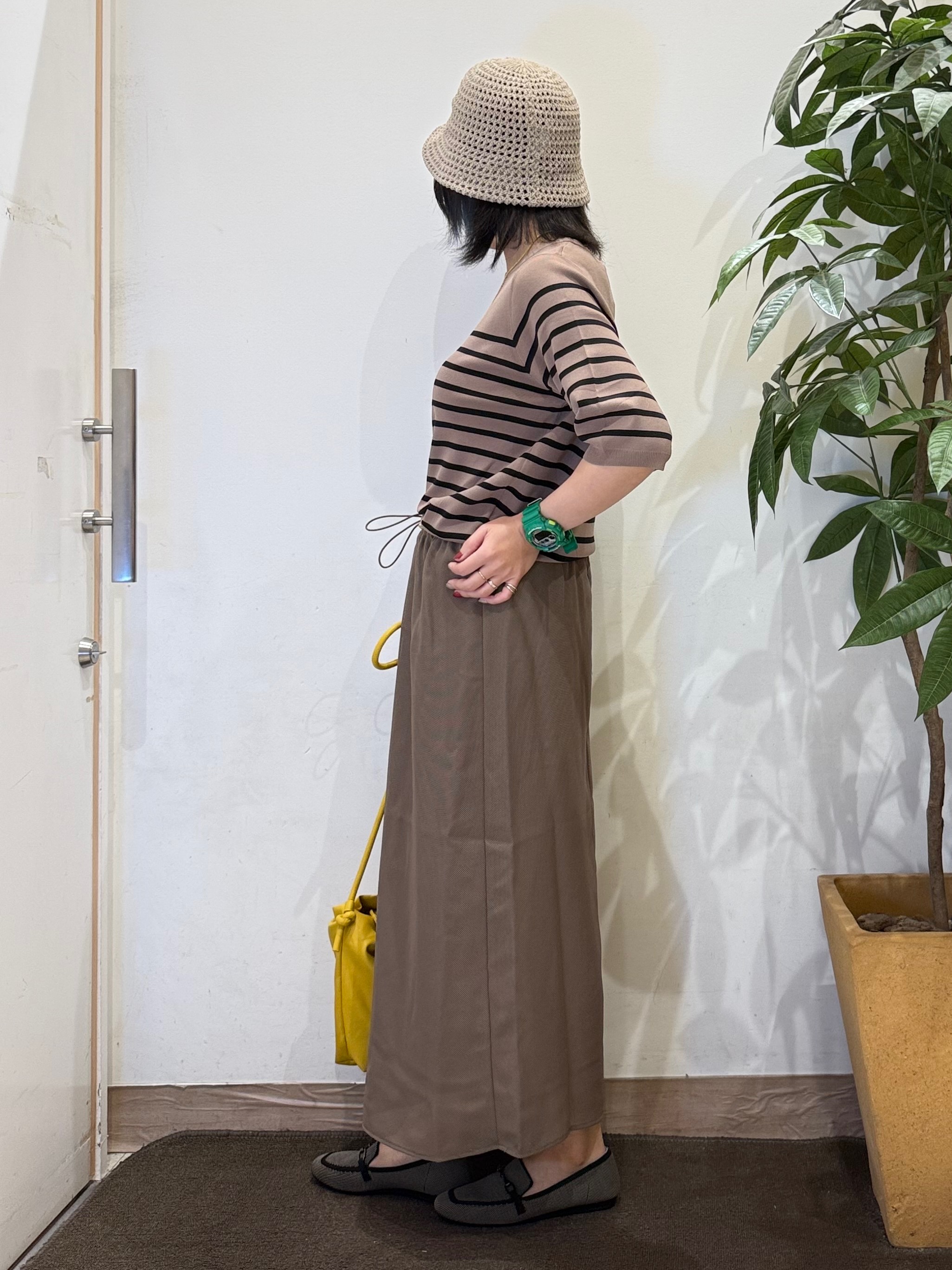 misakiさんの「SHOO･LA･RUE｜【ガンガン洗える/ひんやり/UV/毛玉になりにくい】上半身すっきり 二の腕見せない5分袖ニット」を使ったコーディネート