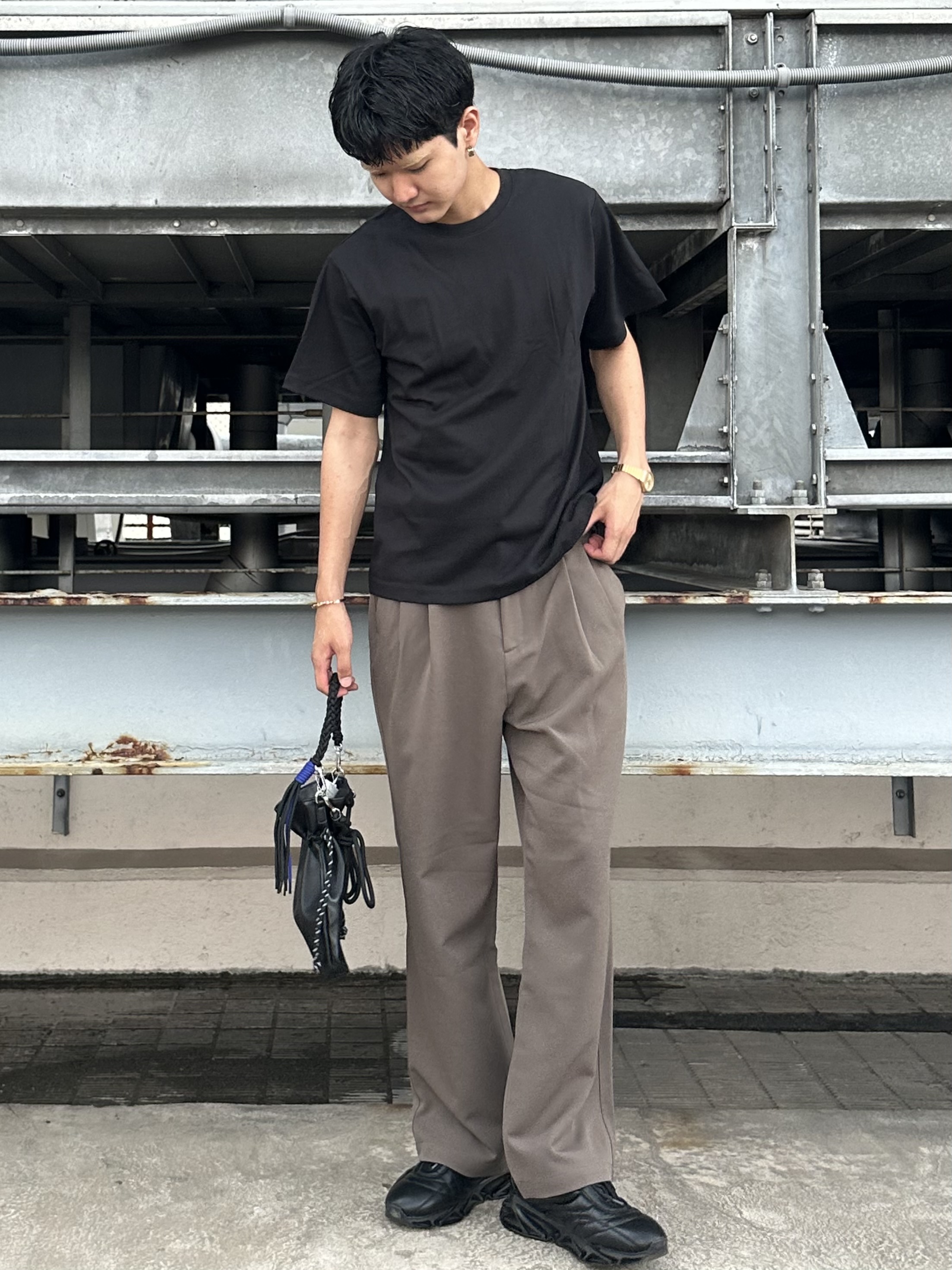 KOHEIさんの「tk.TAKEO KIKUCHI｜ADAMPATEK 別注 アソート巾着ショルダーバッグ」を使ったコーディネート