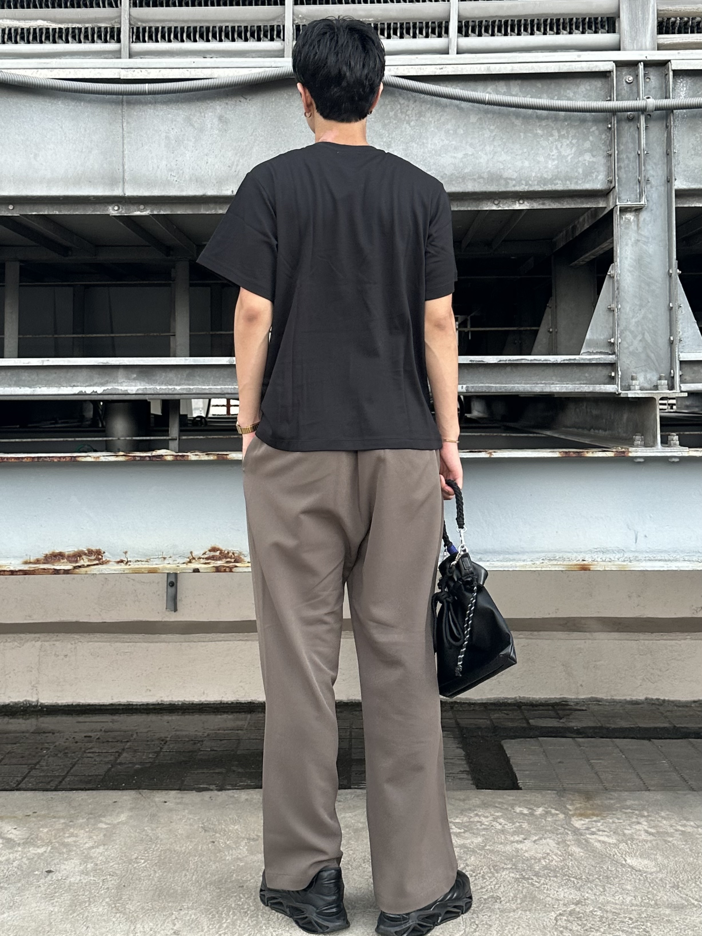 KOHEIさんの「tk.TAKEO KIKUCHI｜ADAMPATEK 別注 アソート巾着ショルダーバッグ」を使ったコーディネート