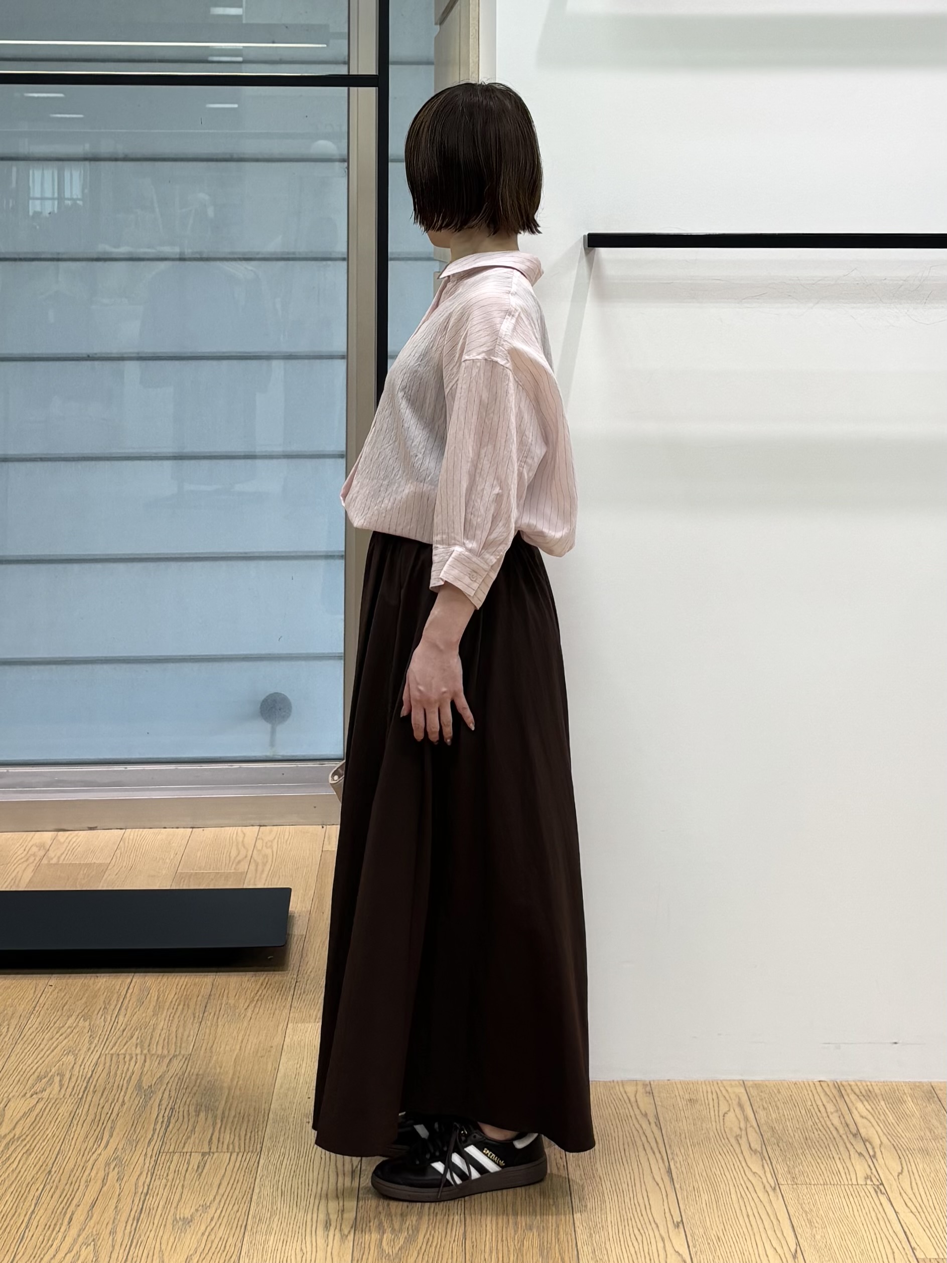 asamiさんの「INDIVI｜【シアー／7分袖】体型カバーゆったりシャツ」を使ったコーディネート