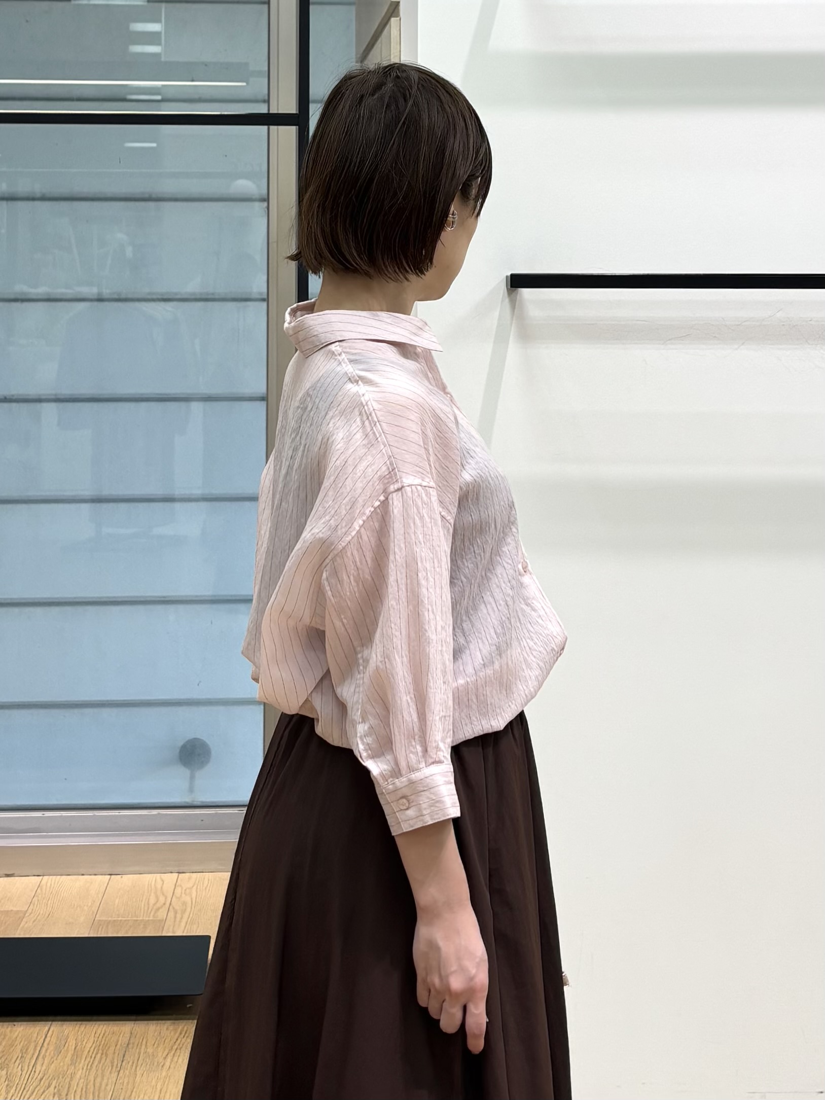 asamiさんの「INDIVI｜【シアー／7分袖】体型カバーゆったりシャツ」を使ったコーディネート