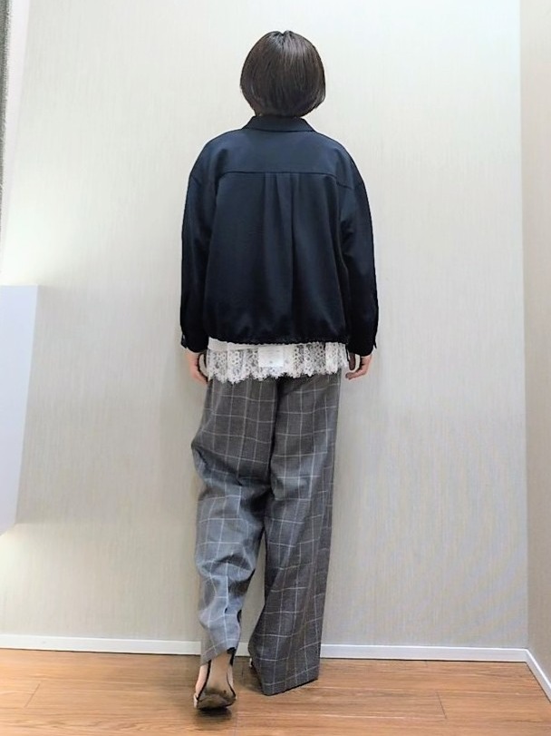 ミズタさんの「UNTITLED｜【セットアップ可/UVカット/接触冷感】エアリークールドロストシャツ」を使ったコーディネート