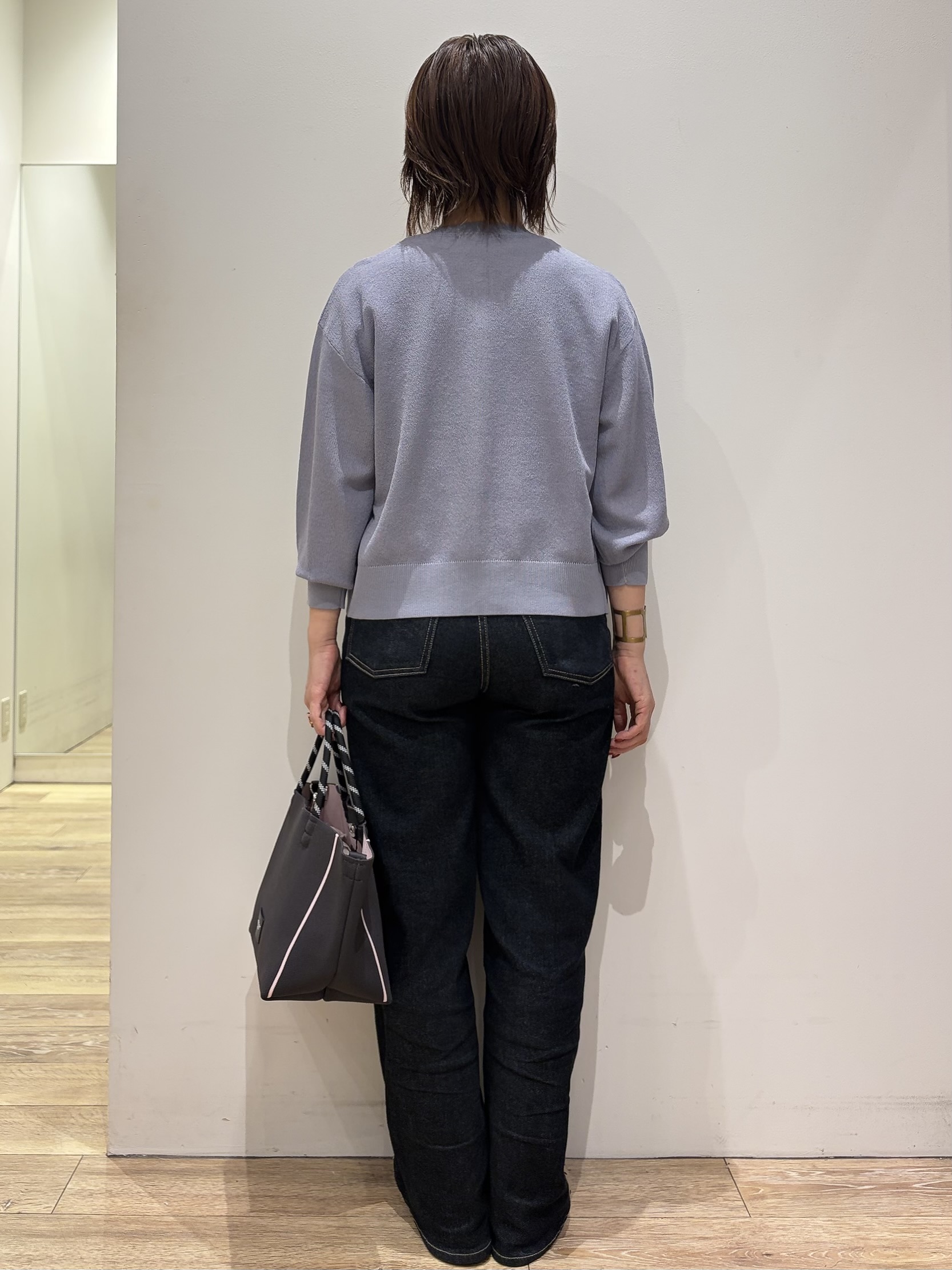 YUKOさんの「index｜【接触冷感／UVケア】裾レースロゴTシャツ《洗濯機OK／S-3L》」を使ったコーディネート