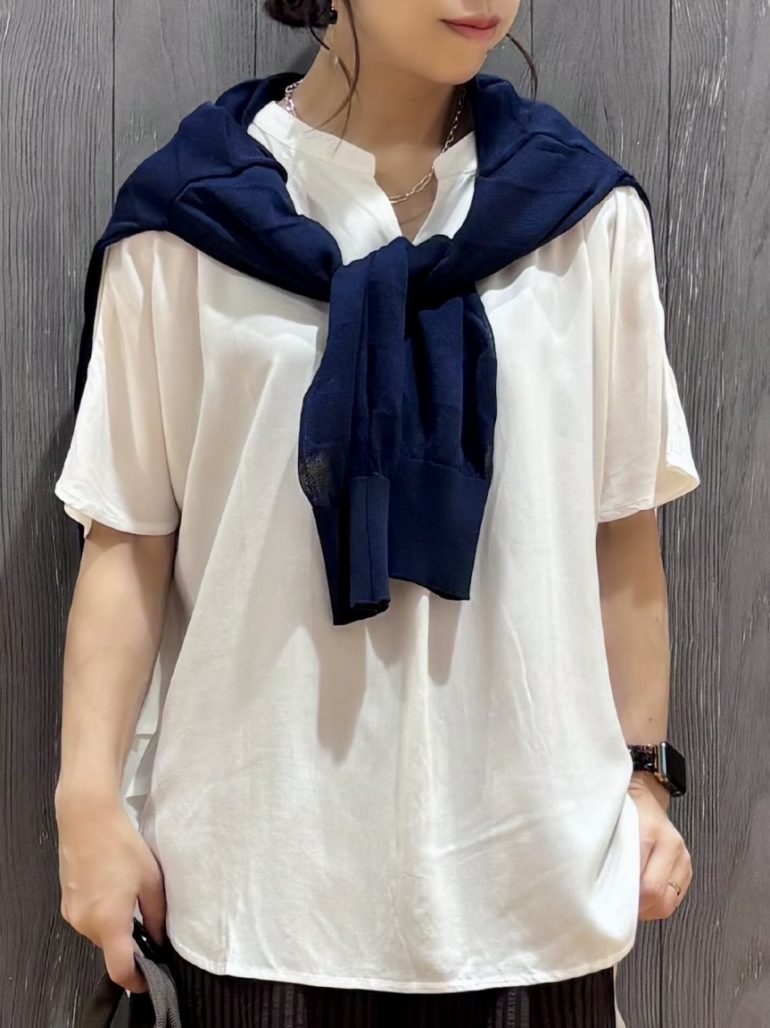 meiさんの「SHOO･LA･RUE｜【洗濯機可/S-LL】涼し気な透け感 日差し冷房対策に シアーボーダーカーディガン」を使ったコーディネート