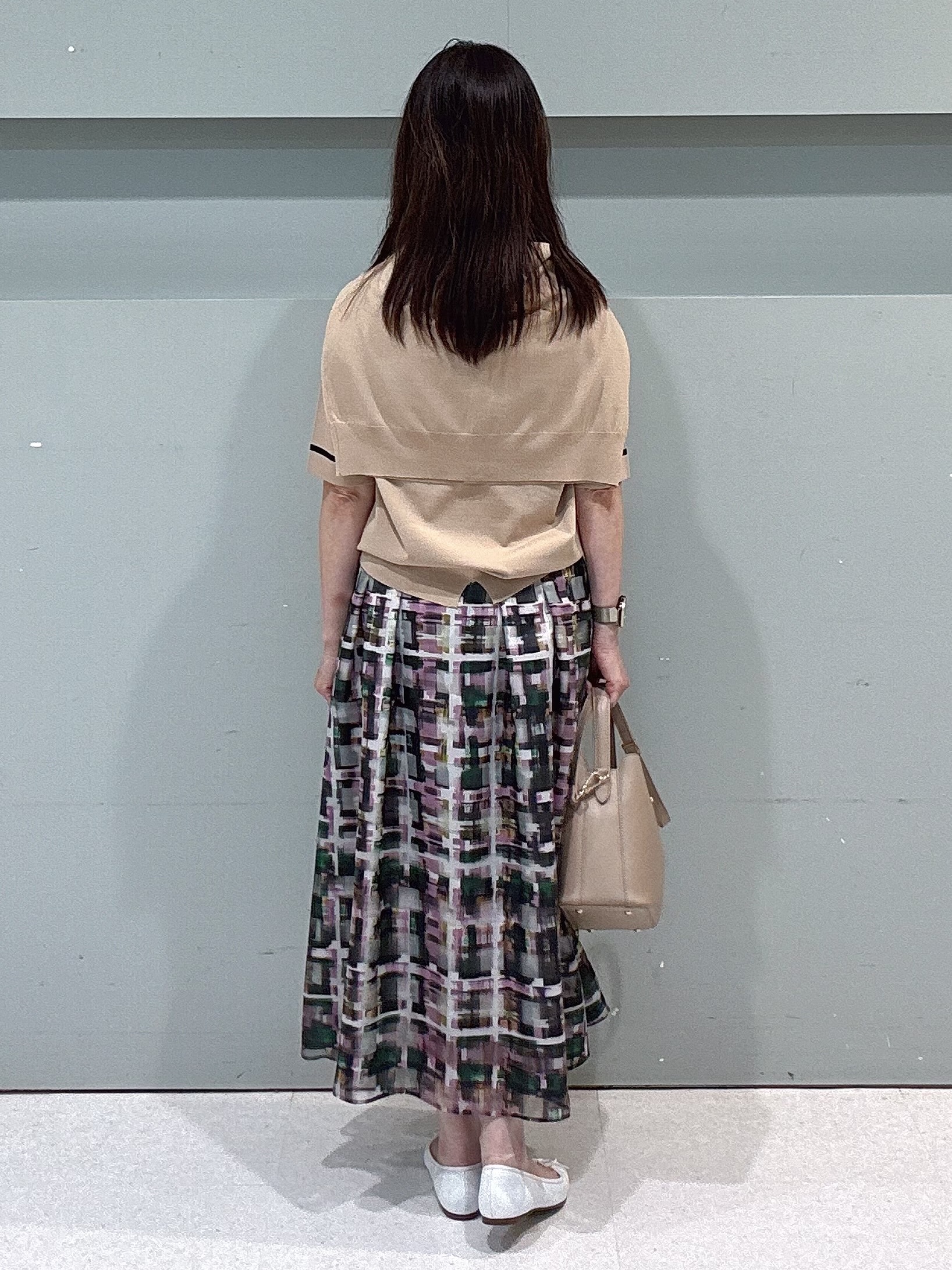 makiさんの「UNTITLED｜【アンサンブル可能】コンパクトニットカーディガン」を使ったコーディネート