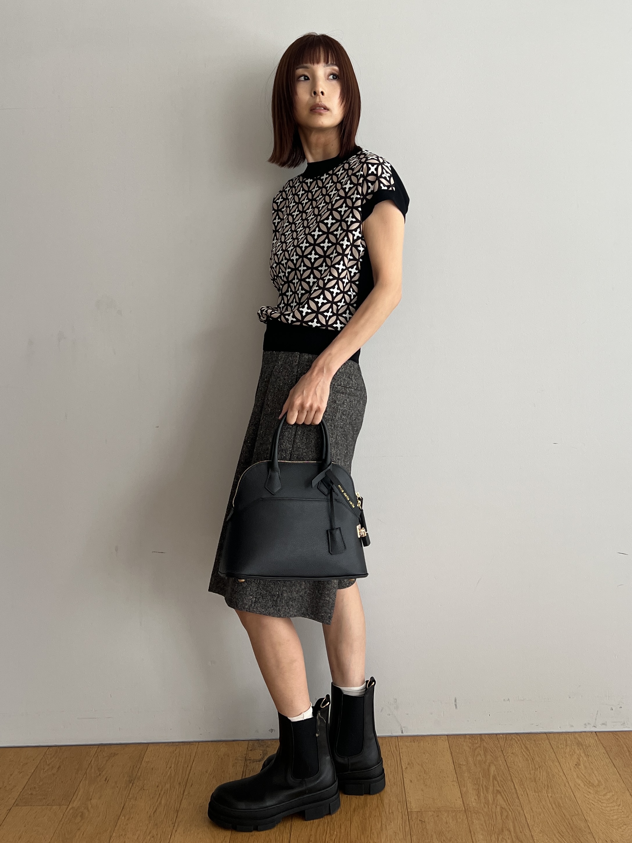 misaさんの「DRESSTERIOR｜◆mica della valle（ミカデラヴァッレ）Katia ハンドバッグ」を使ったコーディネート