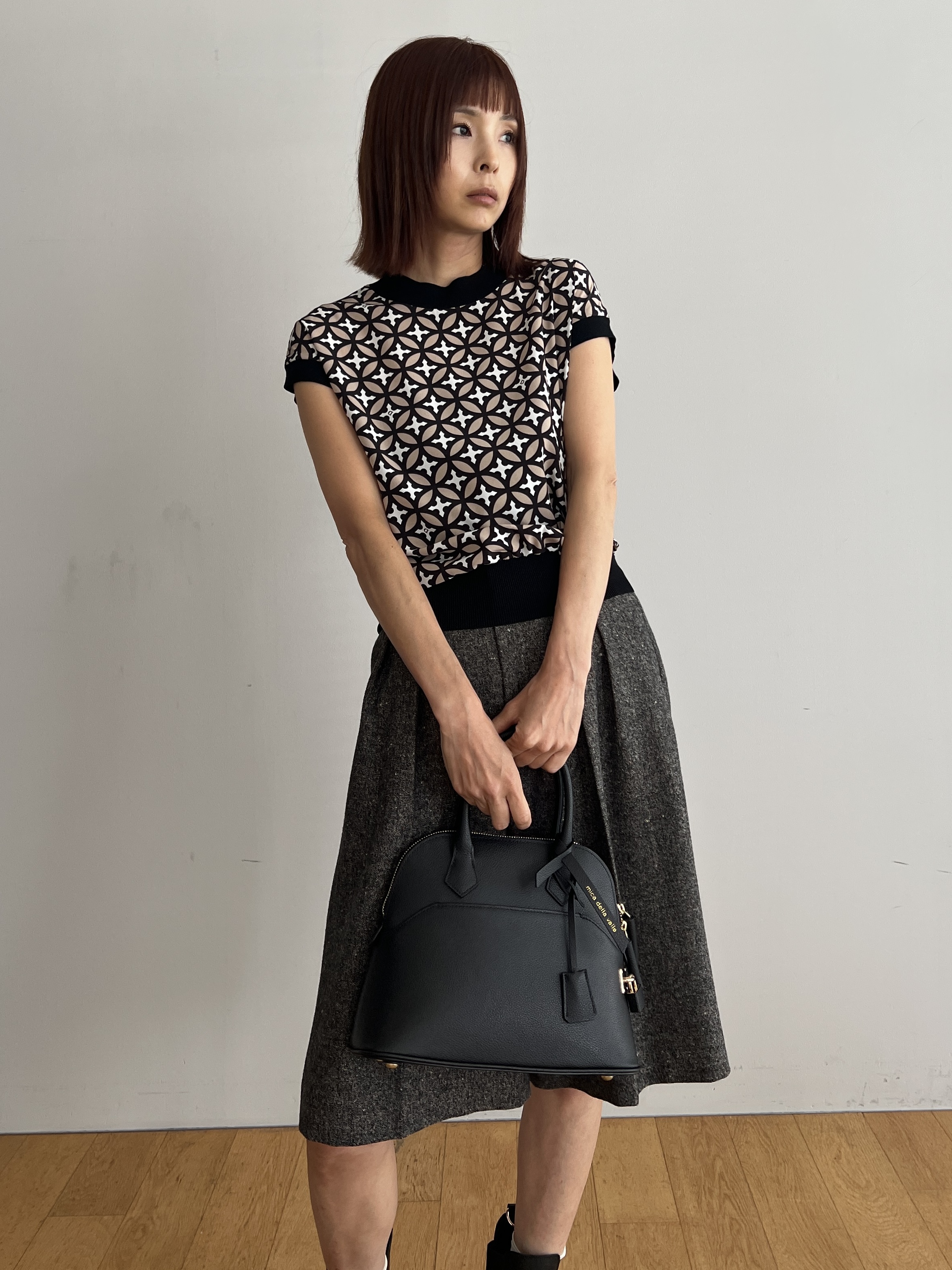 misaさんの「DRESSTERIOR｜◆mica della valle（ミカデラヴァッレ）Katia ハンドバッグ」を使ったコーディネート