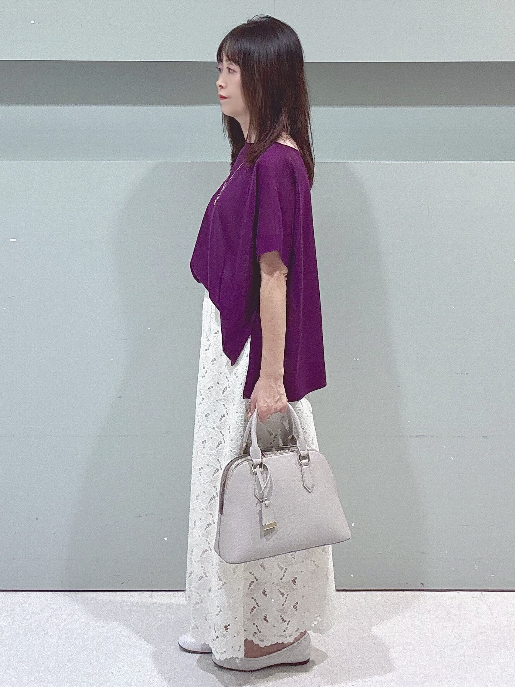 makiさんの「UNTITLED｜【アンサンブル可/品のある透け感】Tシャツ風ニットトップス」を使ったコーディネート
