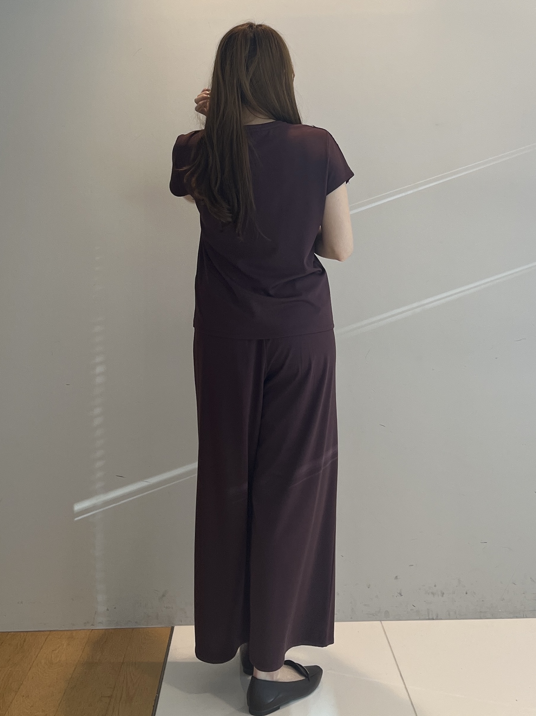 sayaさんの「grove｜【持続冷感/SET UP可】ひんやりポンチシリーズ／フロントレースドルマンカットソー」を使ったコーディネート