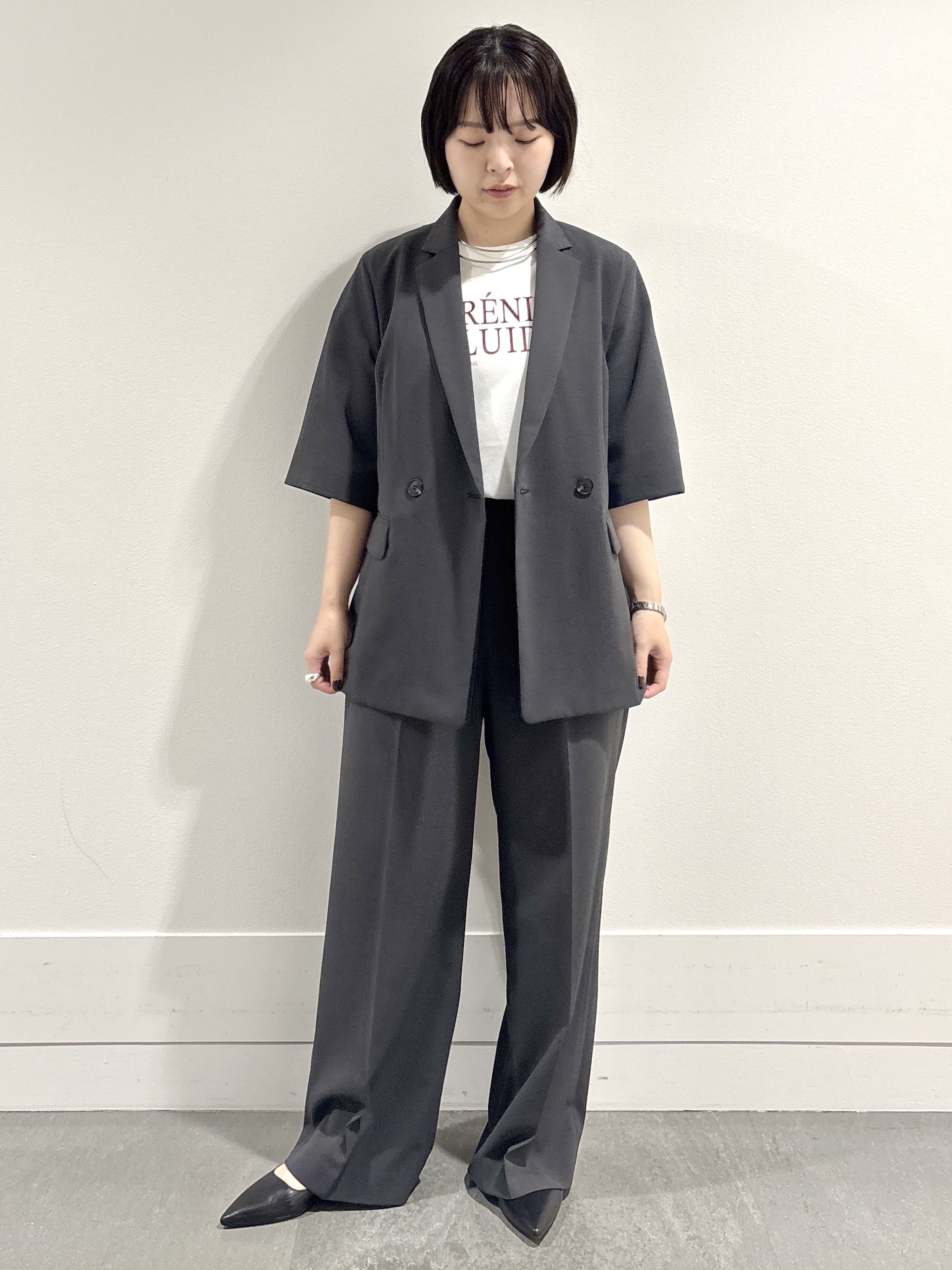 モエカさんの「UNTITLED｜【セットアップ可/UVカット/通気性】エアリークール半袖ジャケット」を使ったコーディネート