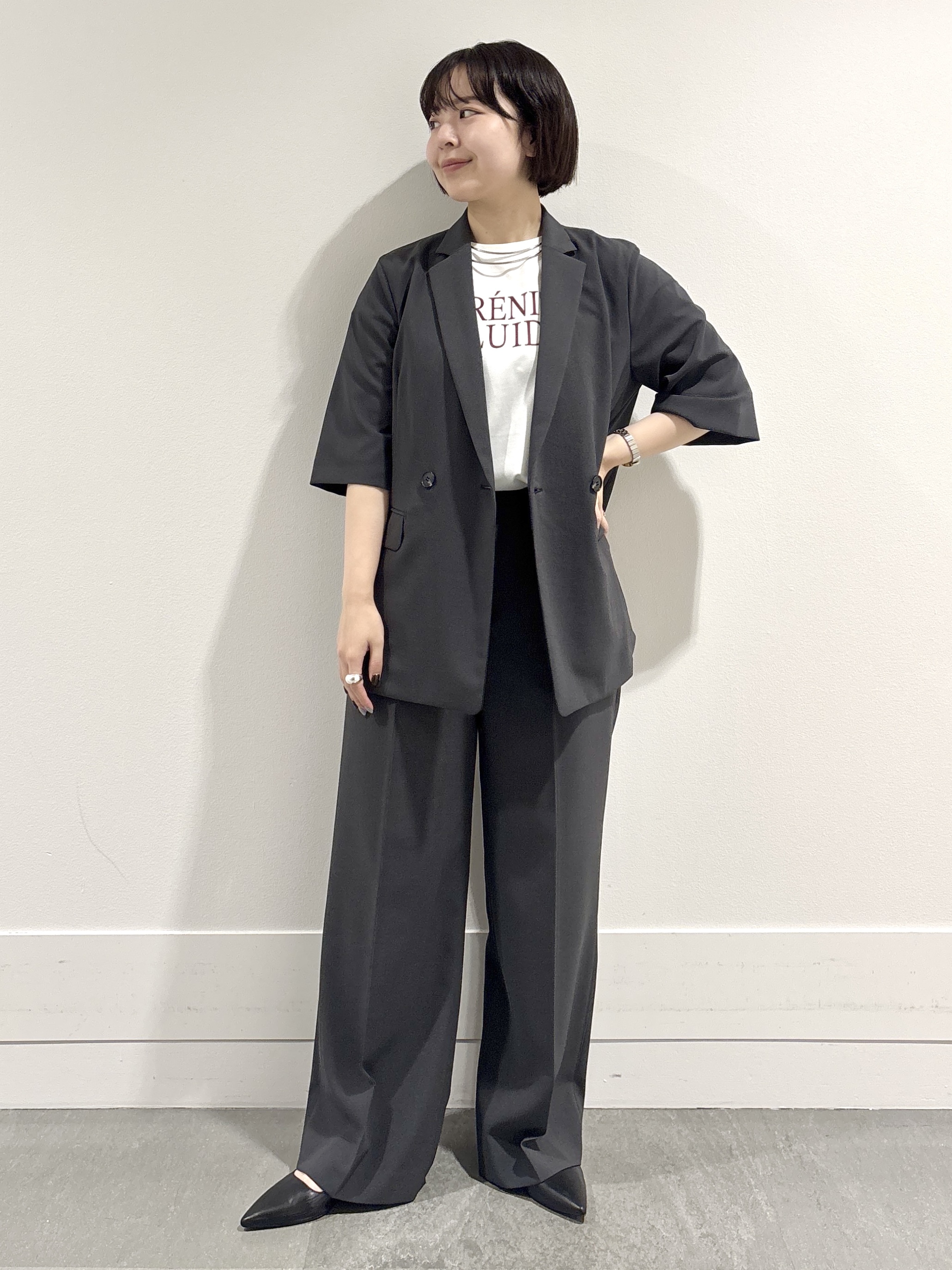 モエカさんの「UNTITLED｜【セットアップ可/UVカット/通気性】エアリークール半袖ジャケット」を使ったコーディネート