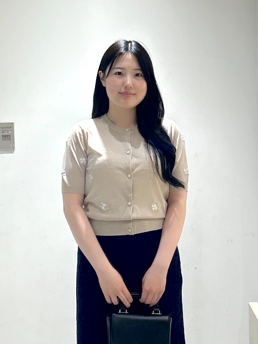 sayaさんの「OPAQUE.CLIP｜フラワー刺繍カーディガン【洗濯機OK／抗ピル】」を使ったコーディネート