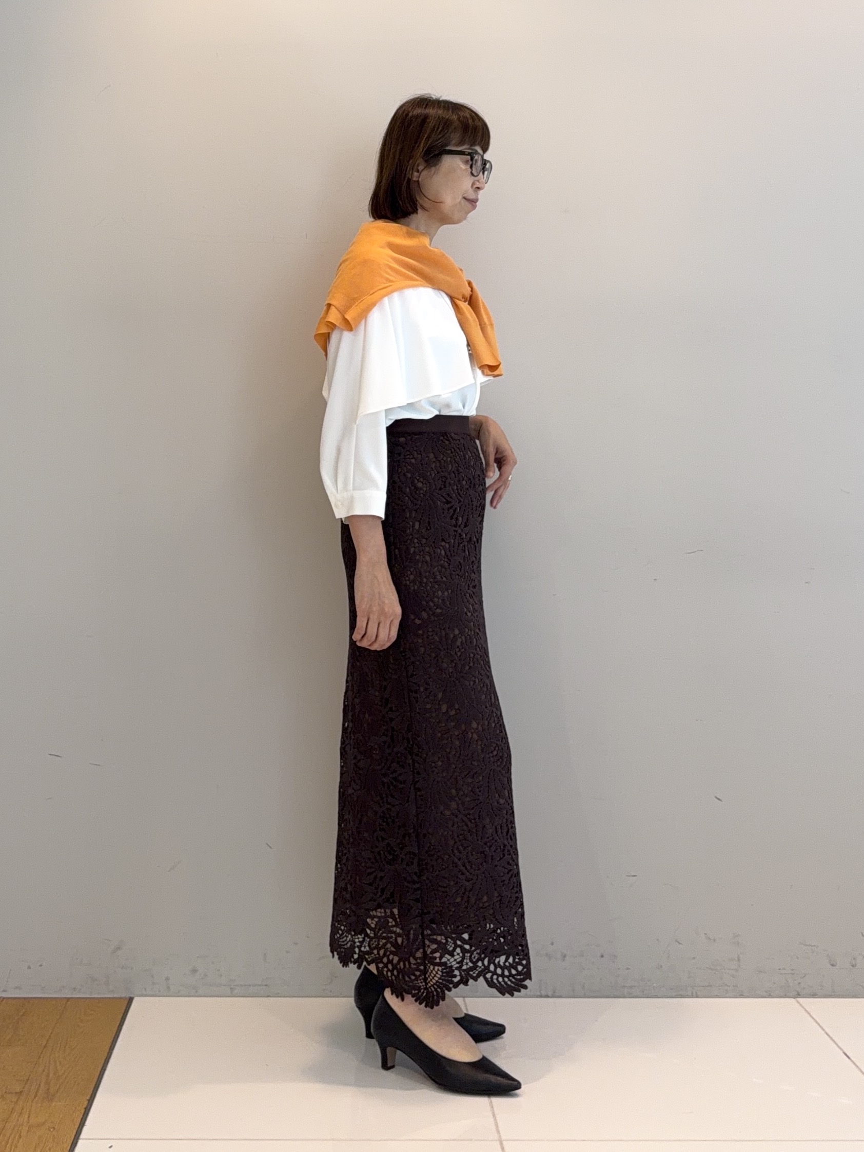 murayamaさんの「INDIVI｜【接触冷感/UVケア/夏羽織り/着る日傘】ケープ風ブラウス」を使ったコーディネート