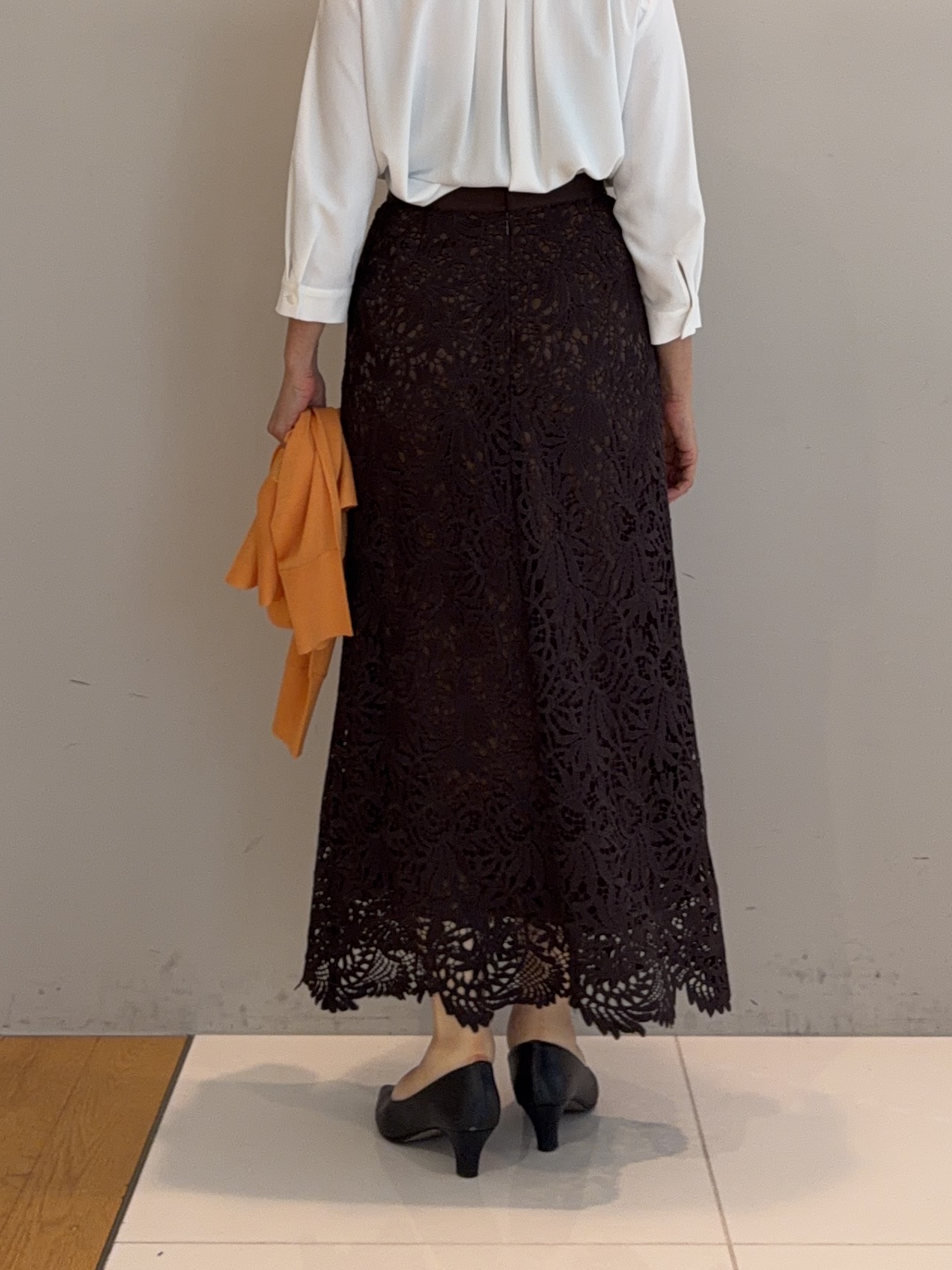 murayamaさんの「INDIVI｜【接触冷感/UVケア/夏羽織り/着る日傘】ケープ風ブラウス」を使ったコーディネート