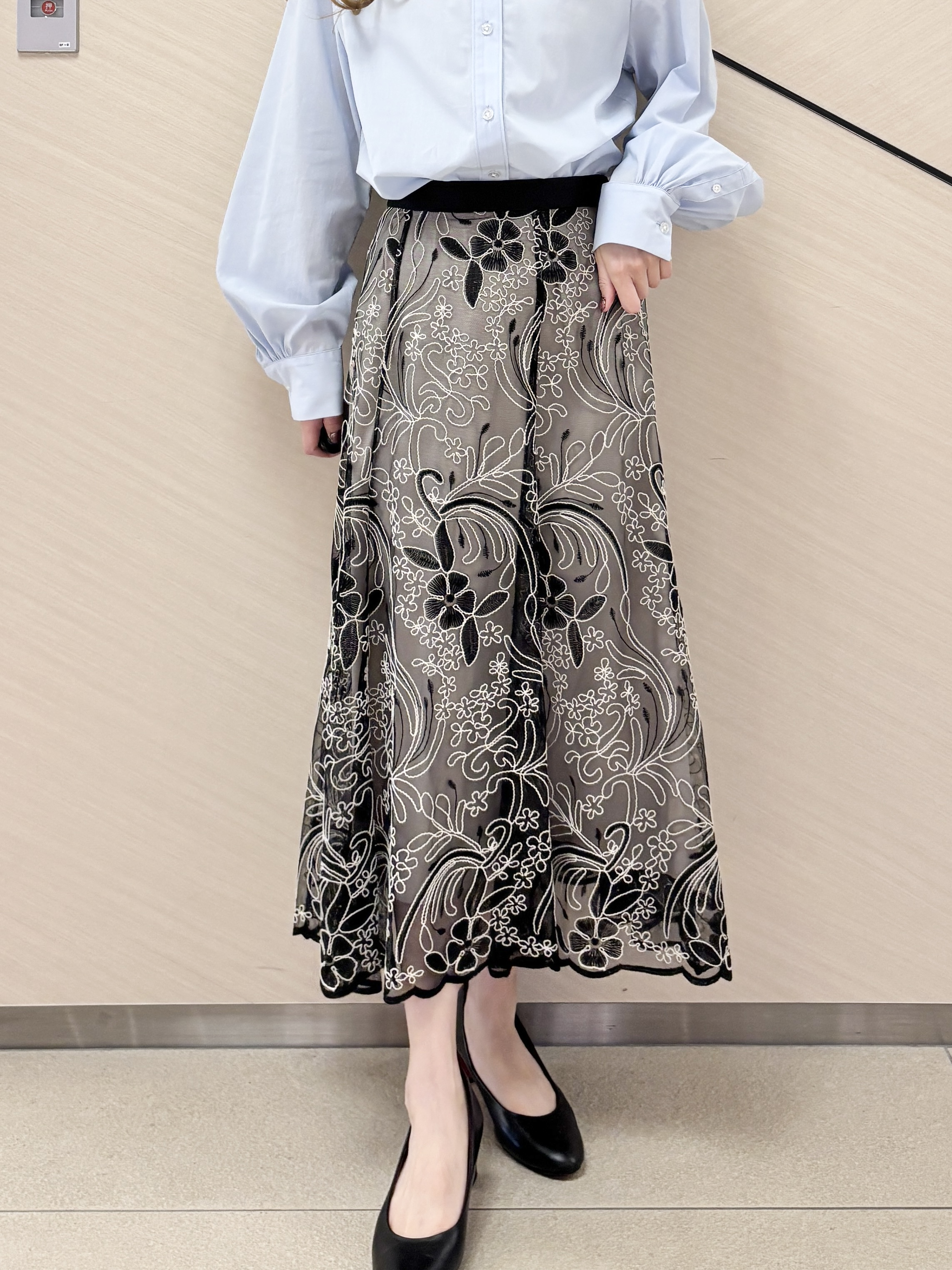 清水夏姫さんの「DRESSTERIOR｜【otonaMUSE5月号掲載】アーチフィットレザーパンプス」を使ったコーディネート