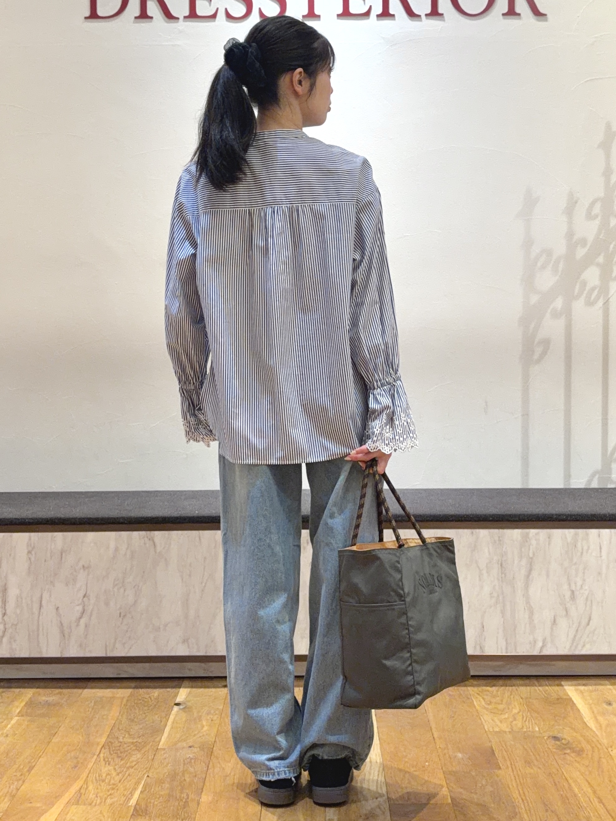 pupiさんの「DRESSTERIOR｜エンブロイダリースリーブ ブラウス」を使ったコーディネート