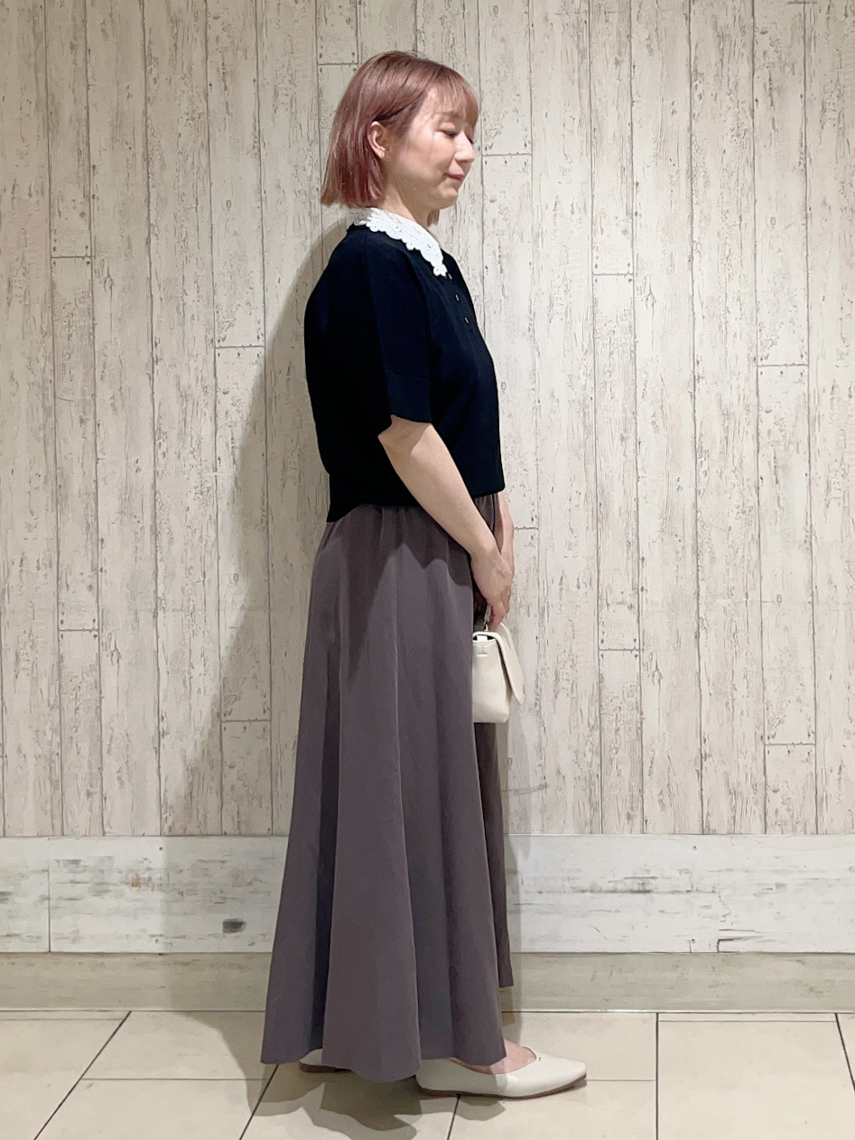 YOSHIMIさんの「index｜2WAY衿ドッキングニット《洗濯機OK》」を使ったコーディネート