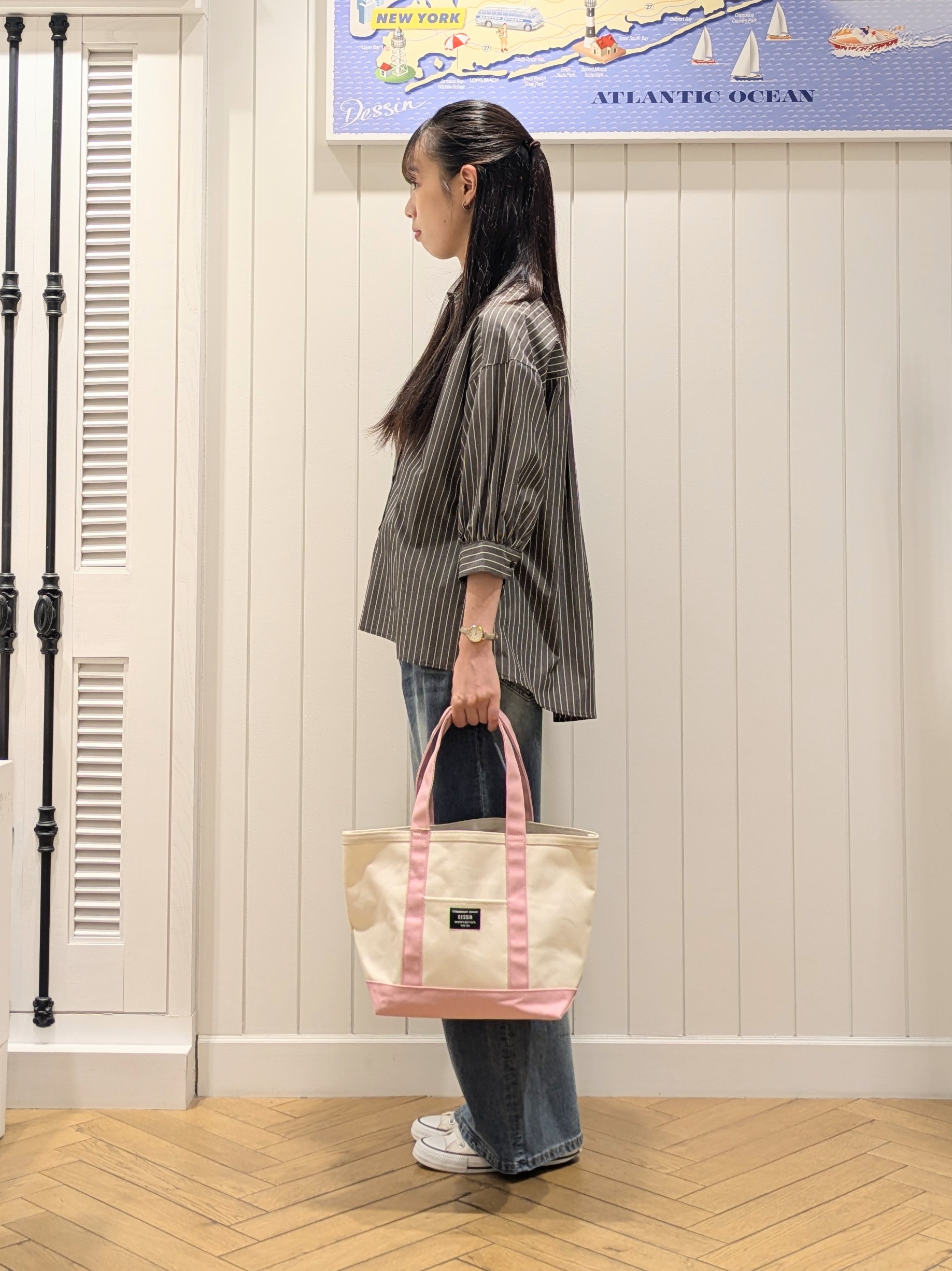 冨澤麻里さんの「Dessin｜【UVカット】ギャザースリーブストライプシャツ6分袖」を使ったコーディネート