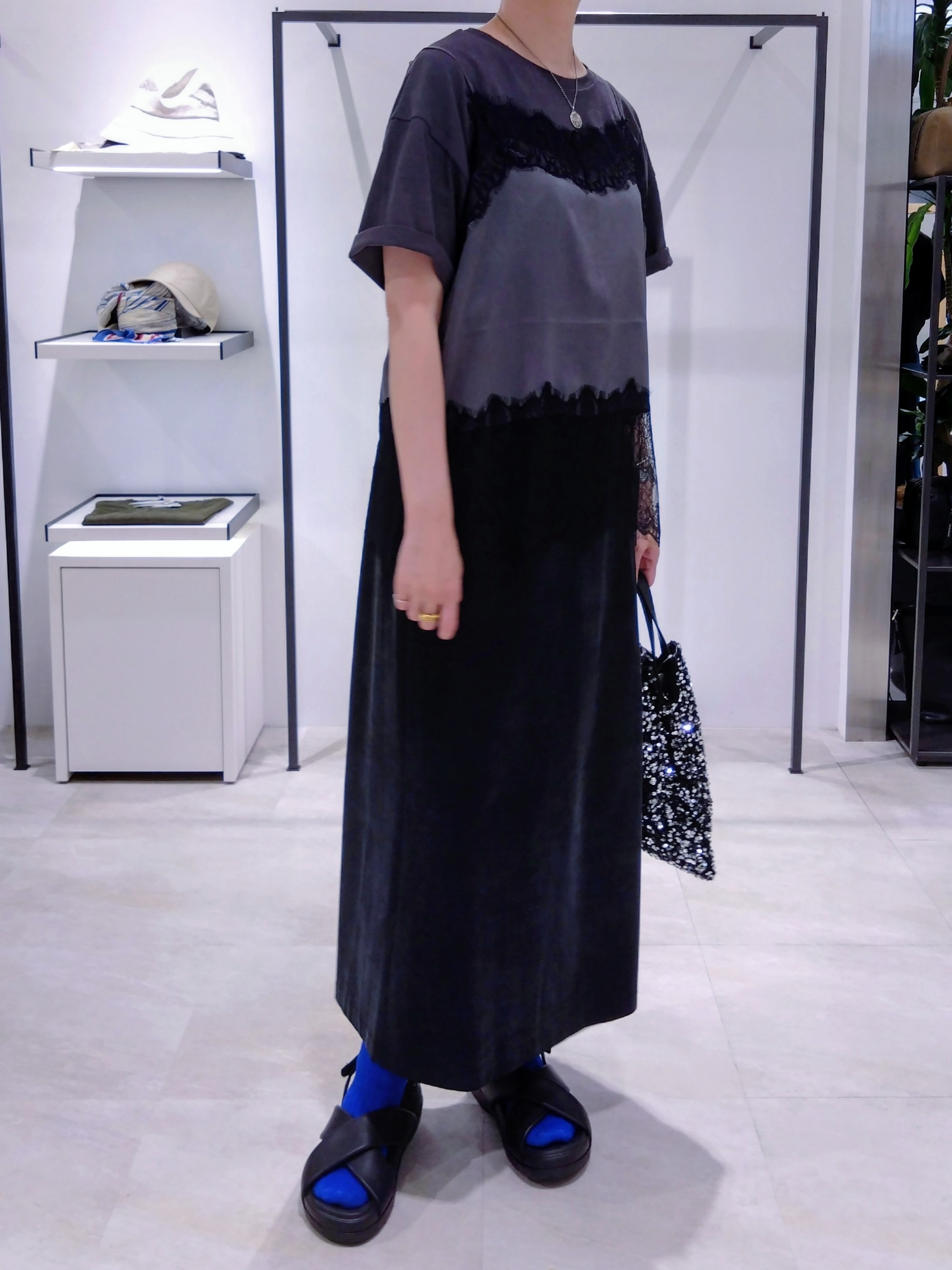 まちこさんの「UNTITLED｜【セットアップ可/接触冷感】ヴィンテージライク ロングスカート」を使ったコーディネート