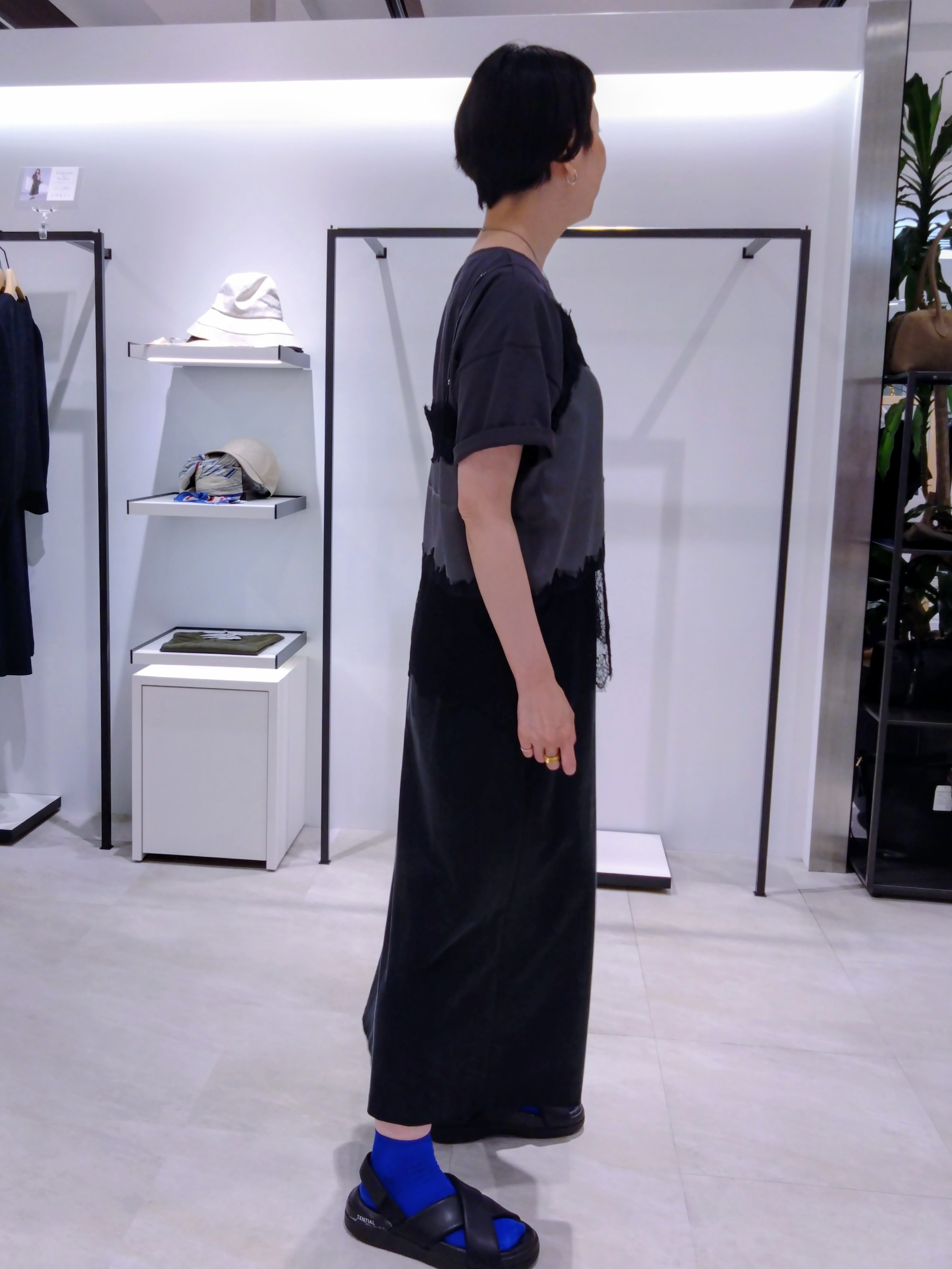 まちこさんの「UNTITLED｜【セットアップ可/接触冷感】ヴィンテージライク ロングスカート」を使ったコーディネート