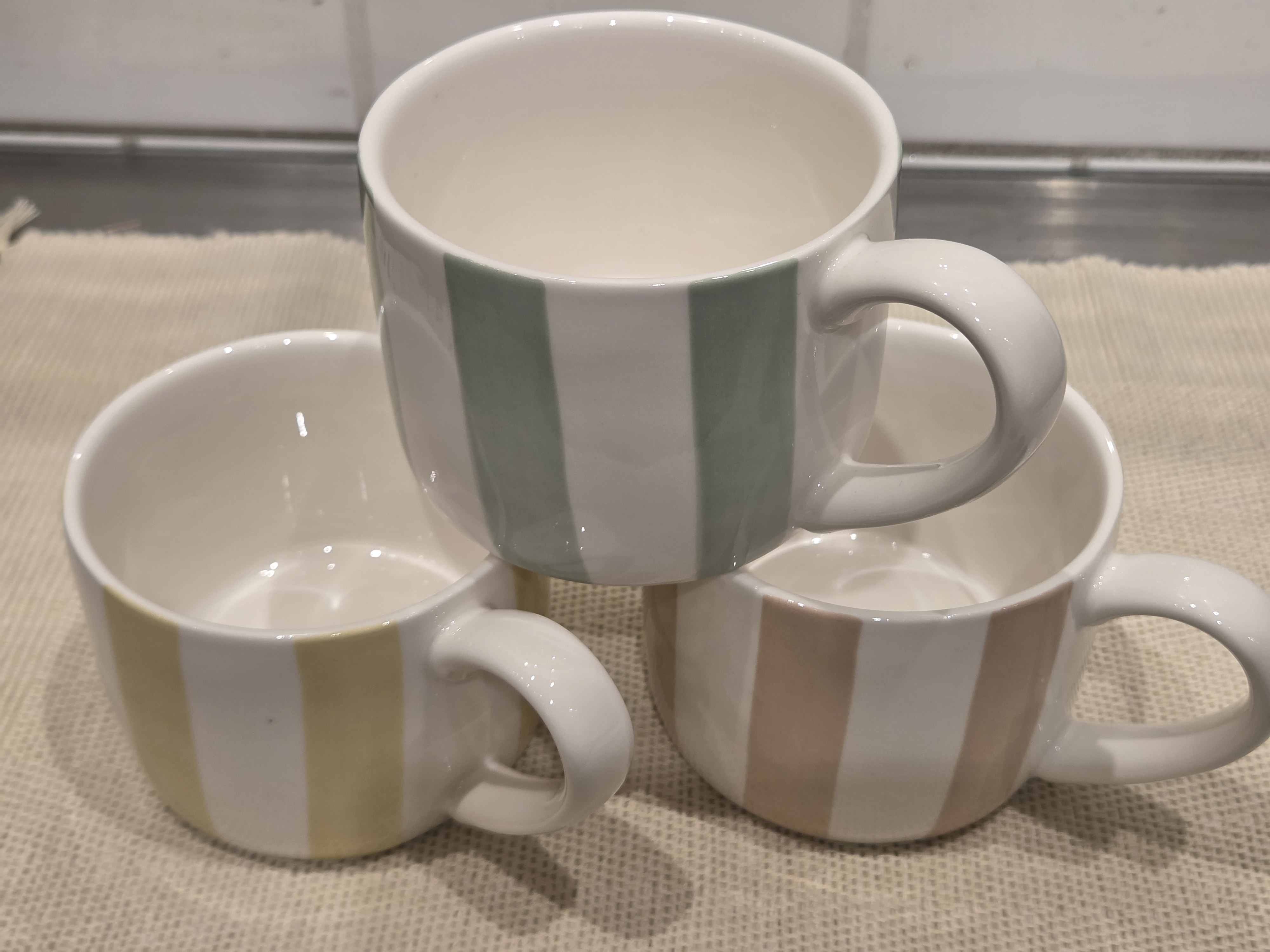 さっきーさんの「212 KITCHEN STORE｜ストライプ オーバルプレート PK」を使ったコーディネート