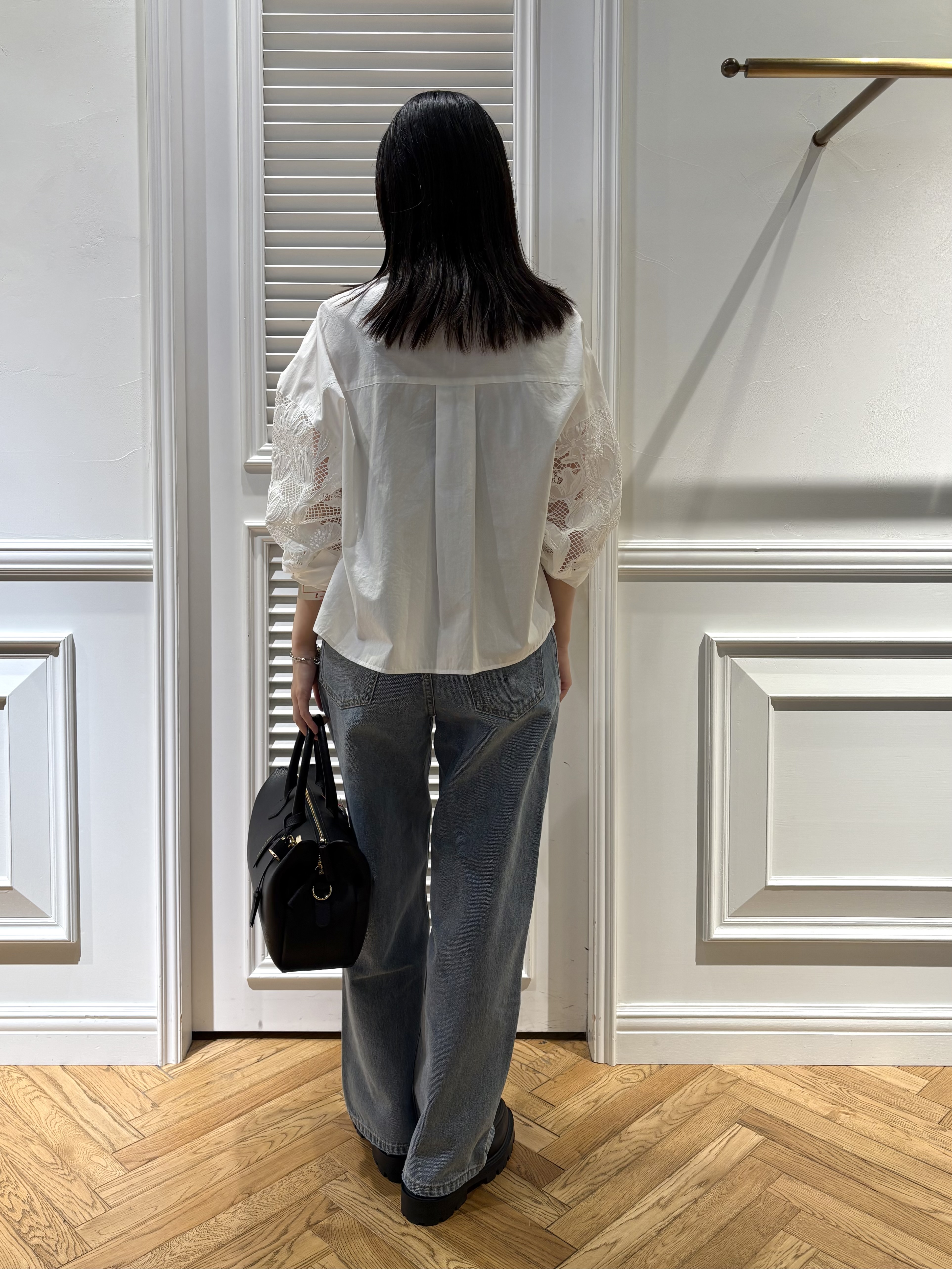 cocoさんの「DRESSTERIOR｜【着映え】レーススリーブ ピンタック クロップドシャツ」を使ったコーディネート