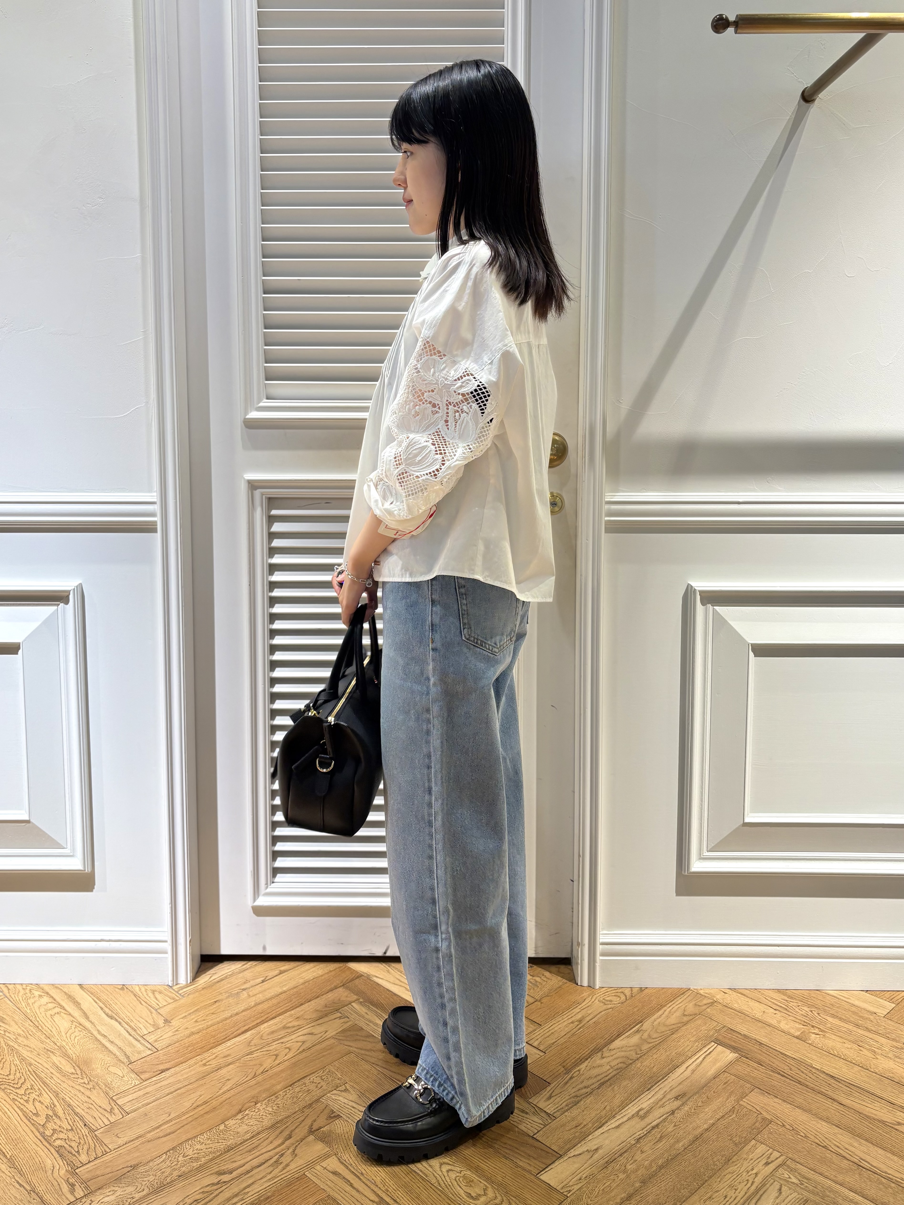cocoさんの「DRESSTERIOR｜【着映え】レーススリーブ ピンタック クロップドシャツ」を使ったコーディネート