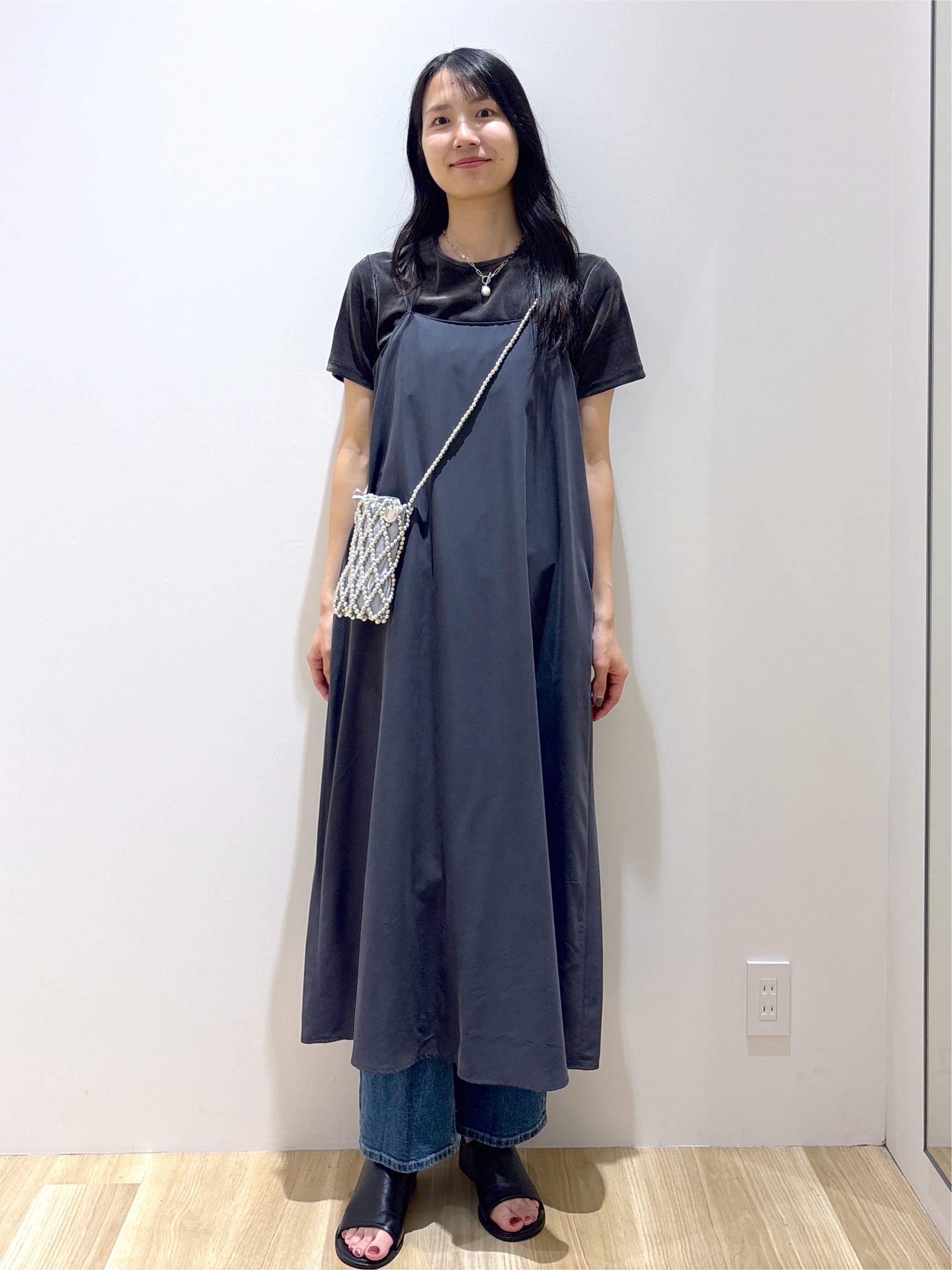 sachikoさんの「OPAQUE.CLIP｜【接触冷感】サテンキャミワンピース《前後2WAY／洗濯機OK》」を使ったコーディネート