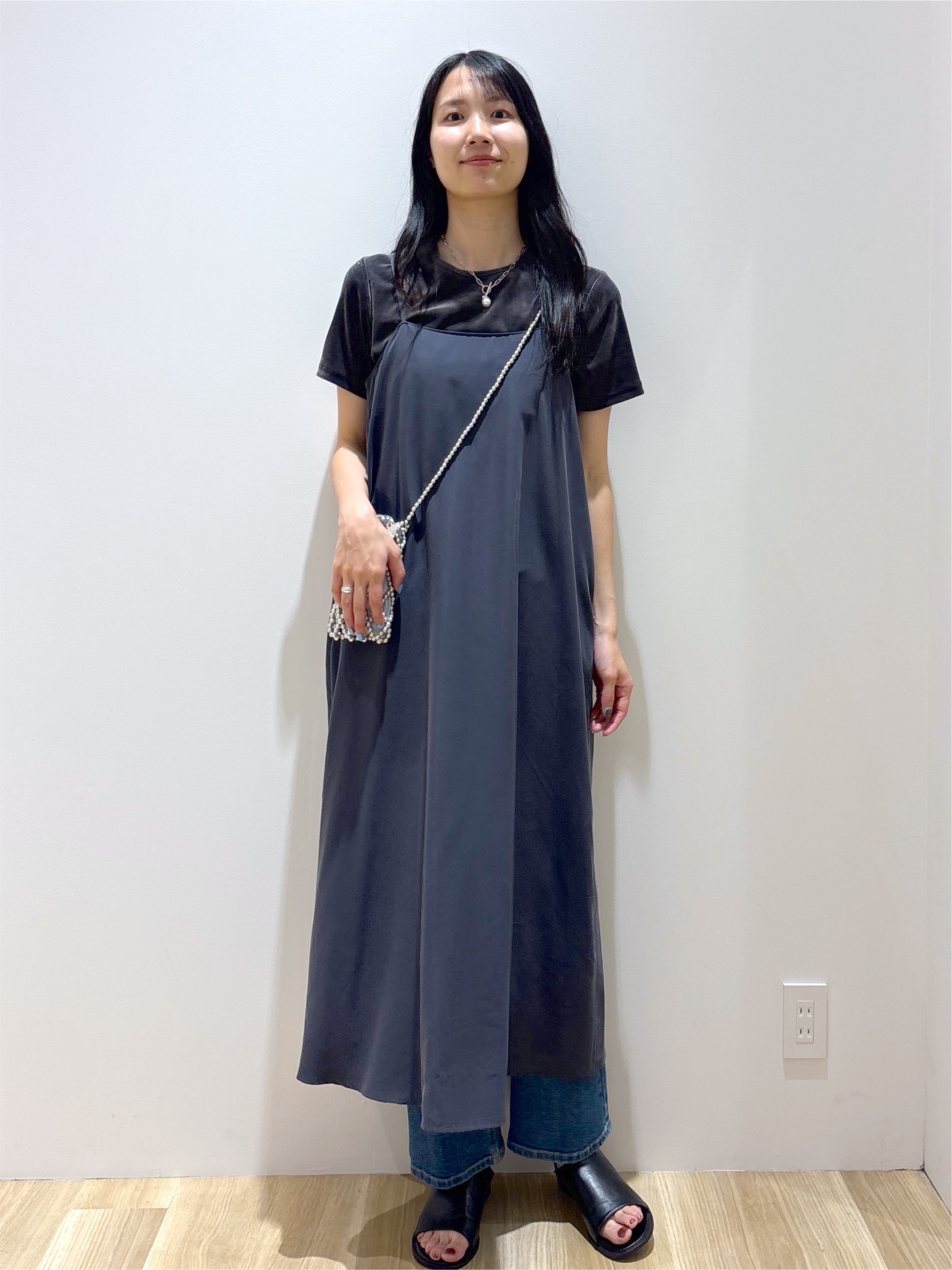 sachikoさんの「OPAQUE.CLIP｜【接触冷感】サテンキャミワンピース《前後2WAY／洗濯機OK》」を使ったコーディネート