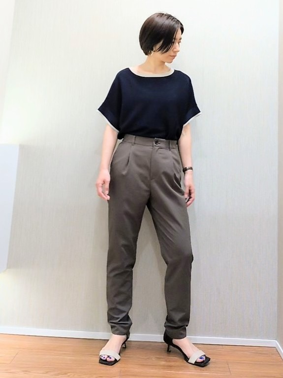 ミズタさんの「UNTITLED｜【11色展開/体型カバー】前後2WAYフレンチスリーブニット」を使ったコーディネート