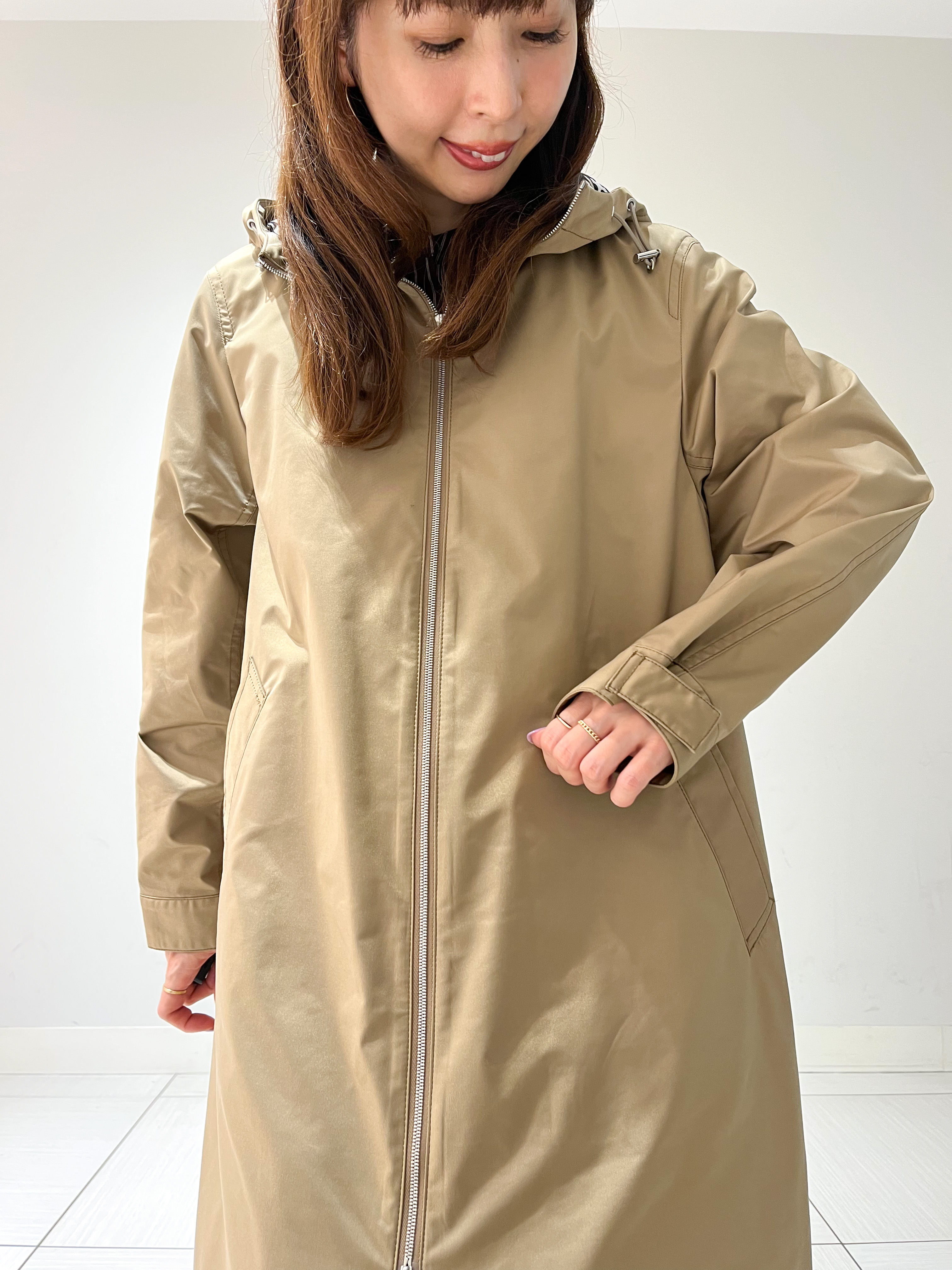 じゅんさんの「DRESSTERIOR｜【ウォッシャブル/撥水素材】撥水フーテッドツイルコート」を使ったコーディネート