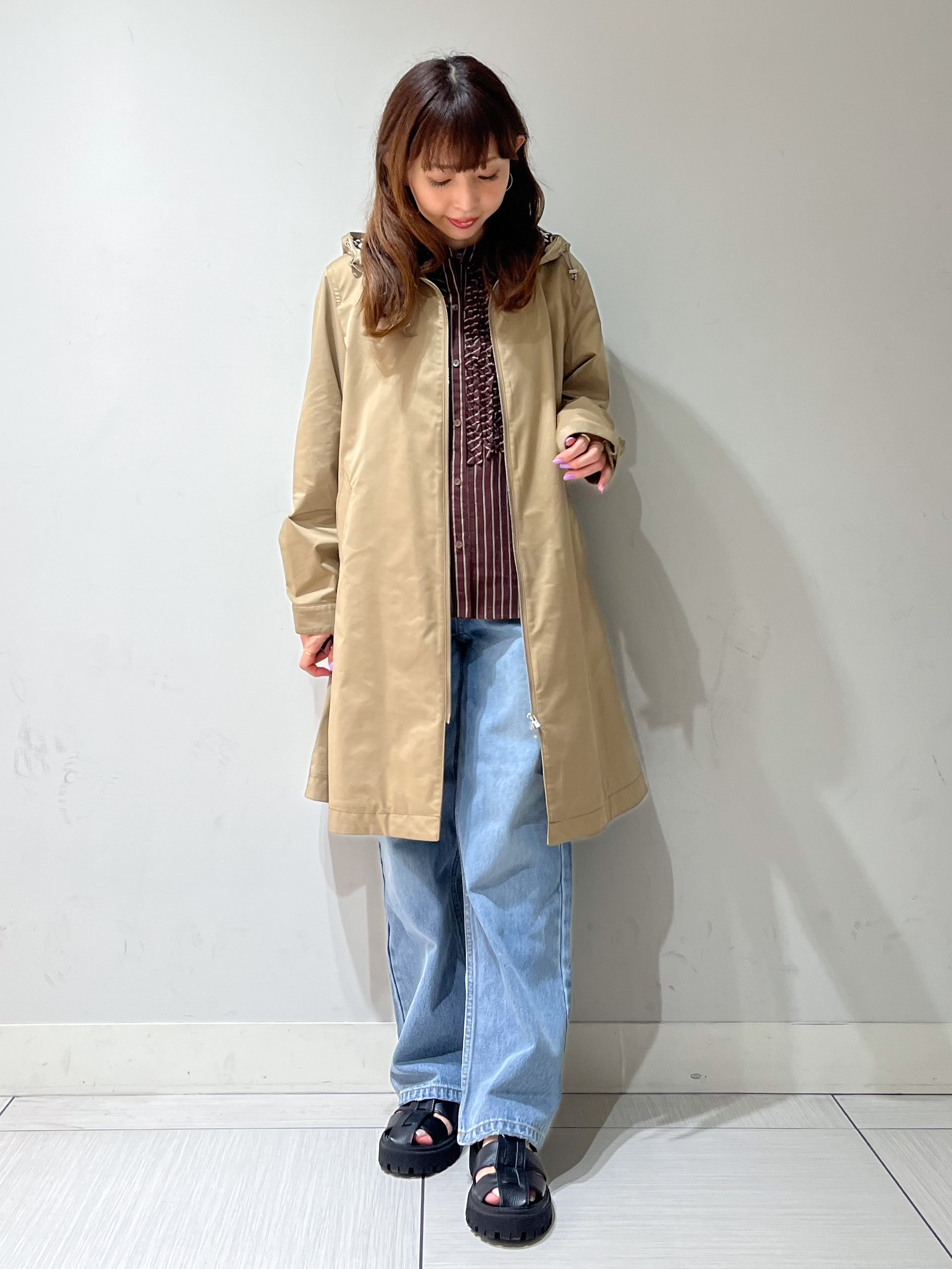 じゅんさんの「DRESSTERIOR｜【ウォッシャブル/撥水素材】撥水フーテッドツイルコート」を使ったコーディネート