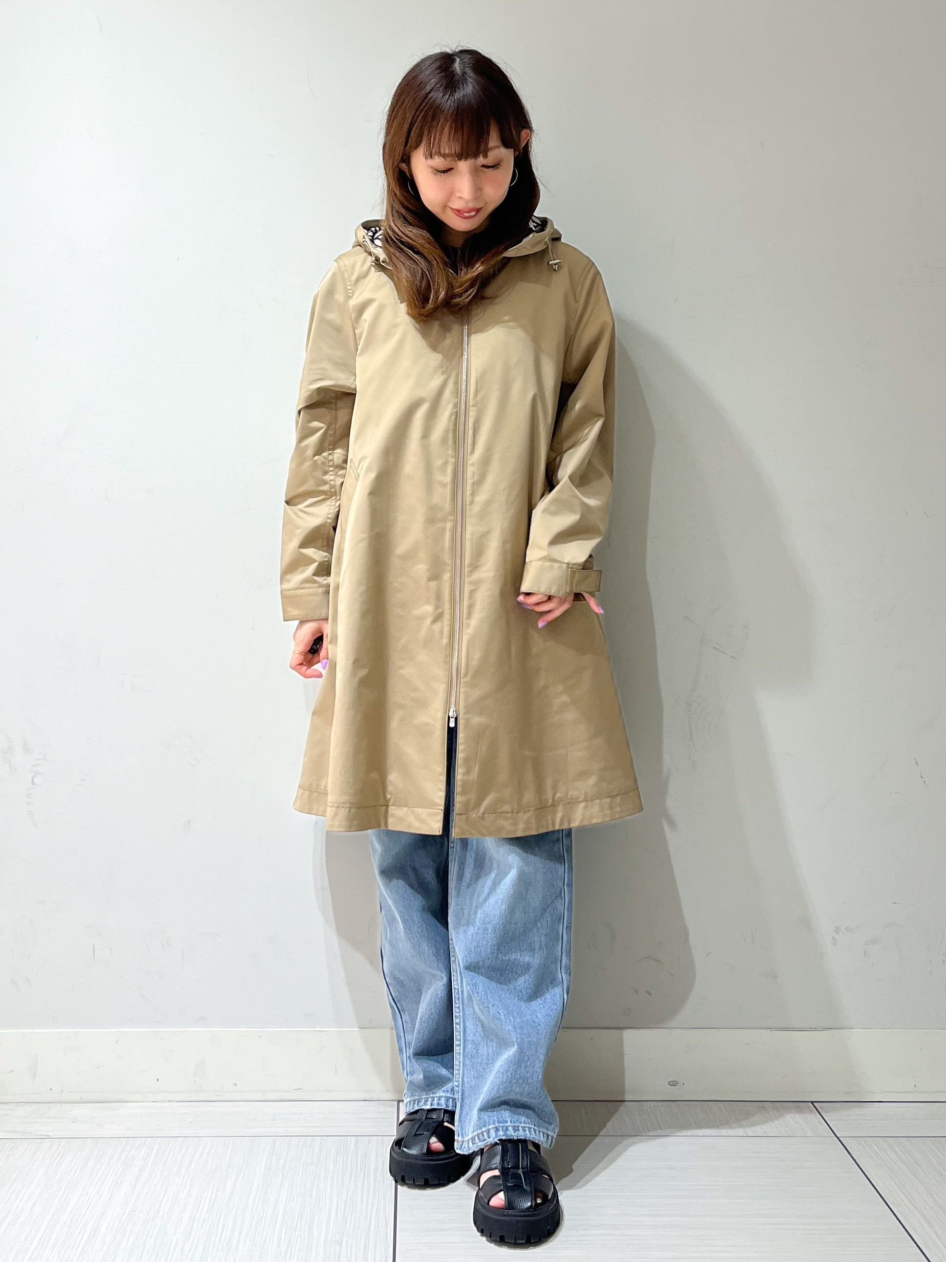 じゅんさんの「DRESSTERIOR｜【ウォッシャブル/撥水素材】撥水フーテッドツイルコート」を使ったコーディネート